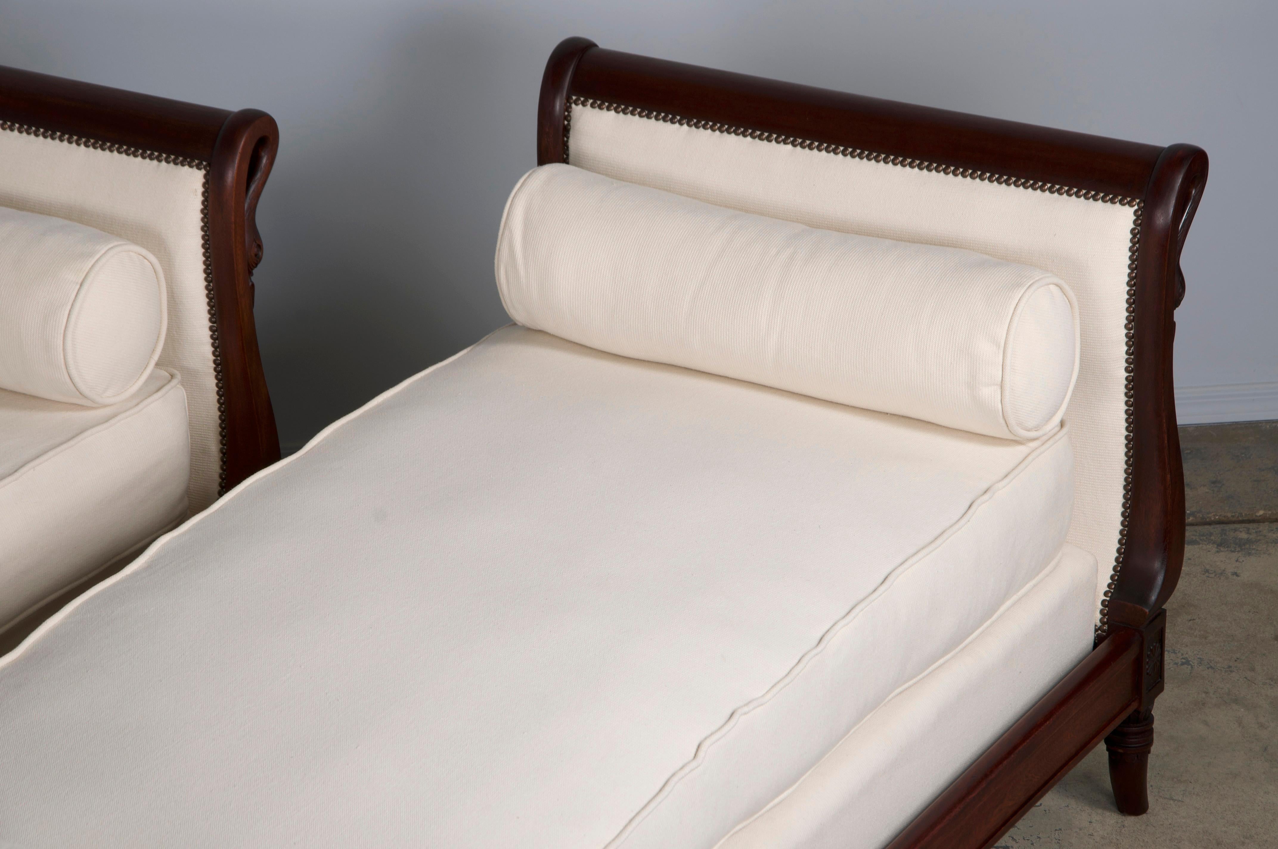 Antique French Empire Swan Neck Mahogany Daybeds W/ Cream Woven Fabric - A Pair For Sale 13