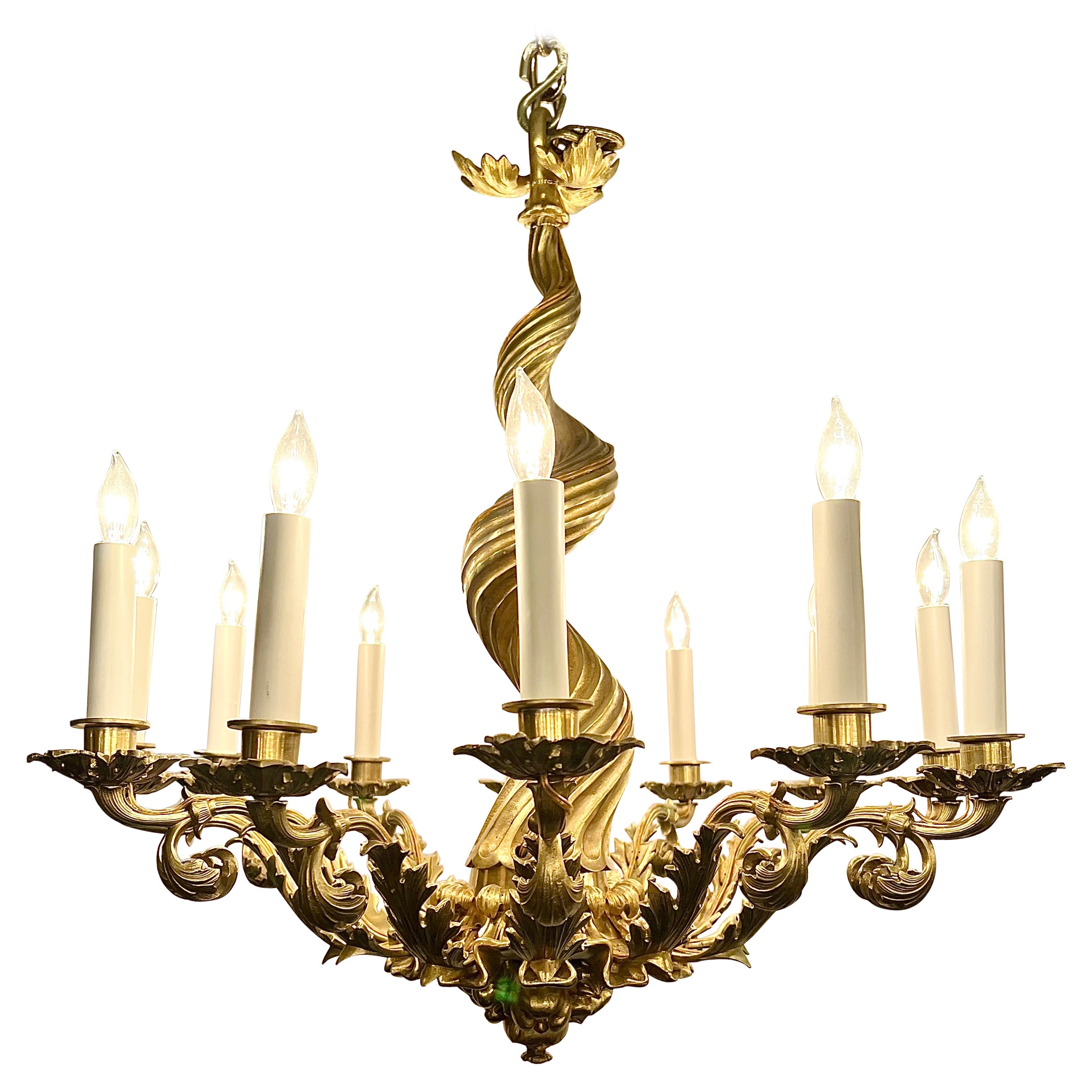 Antique French "Empress Eugenie" Lampadario a 12 luci in bronzo dorato, circa 1890. in vendita