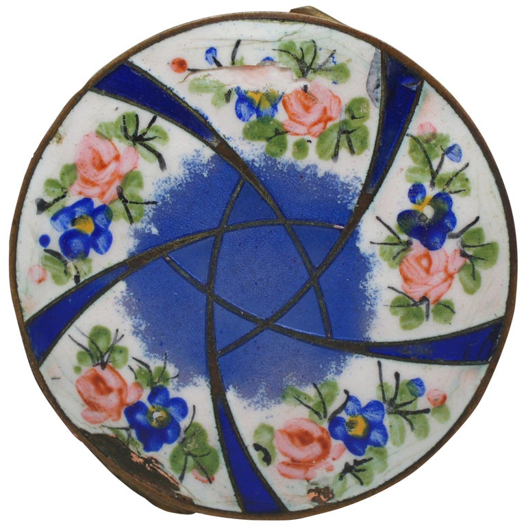 Vintage 1940/'s Enameled Compact with Flowers