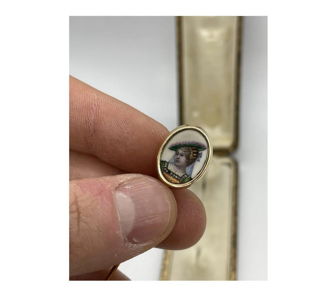 Antique French Enamel Diamond Stick Pin with Box

Consistent with age and use please see the photos for condition
Please ask for more photos if you need we will send them with in 24-48 hours

Due to the item's age do not expect items to be in