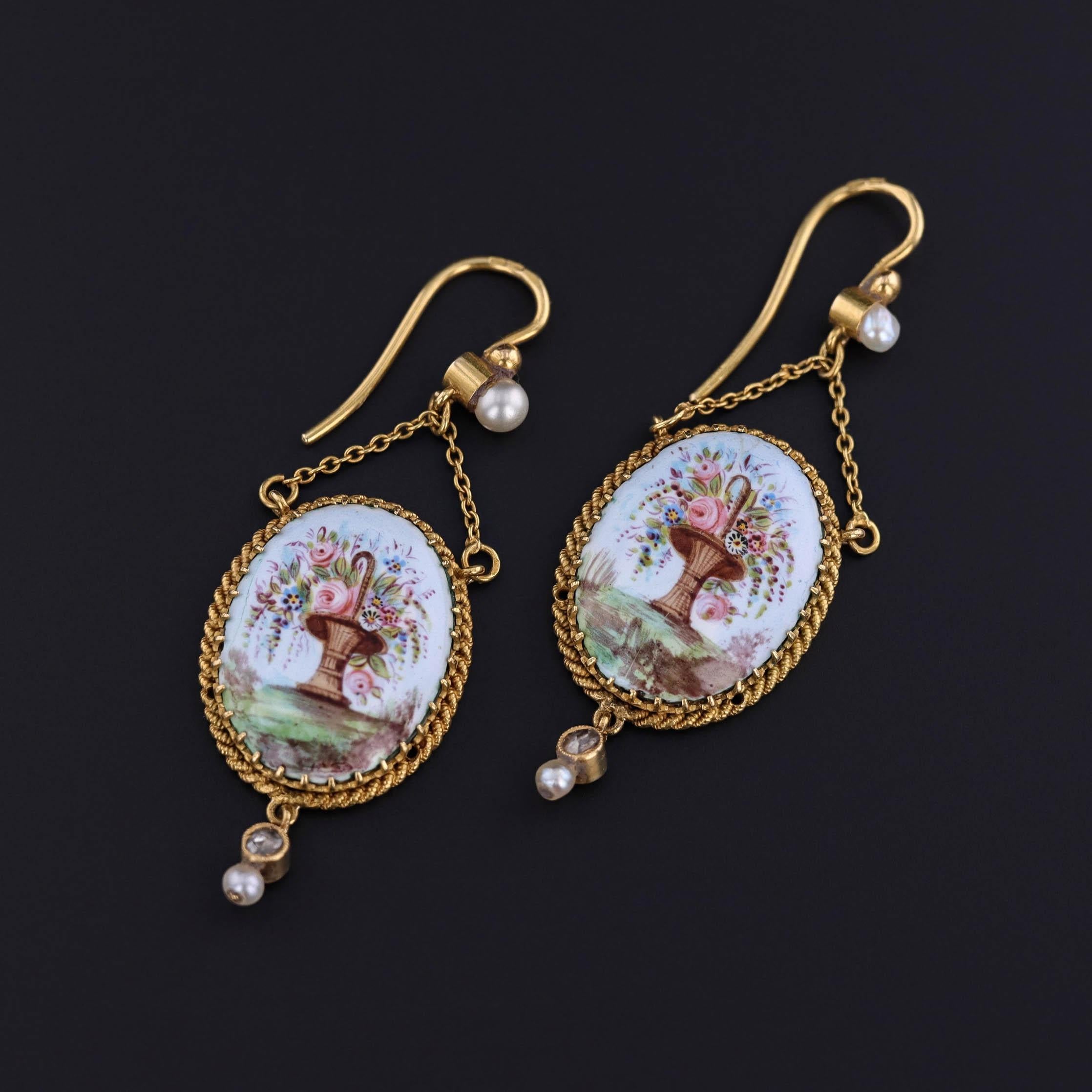 Vittoriano Antique French Orecchini a fiore con smalto in oro 18k in vendita