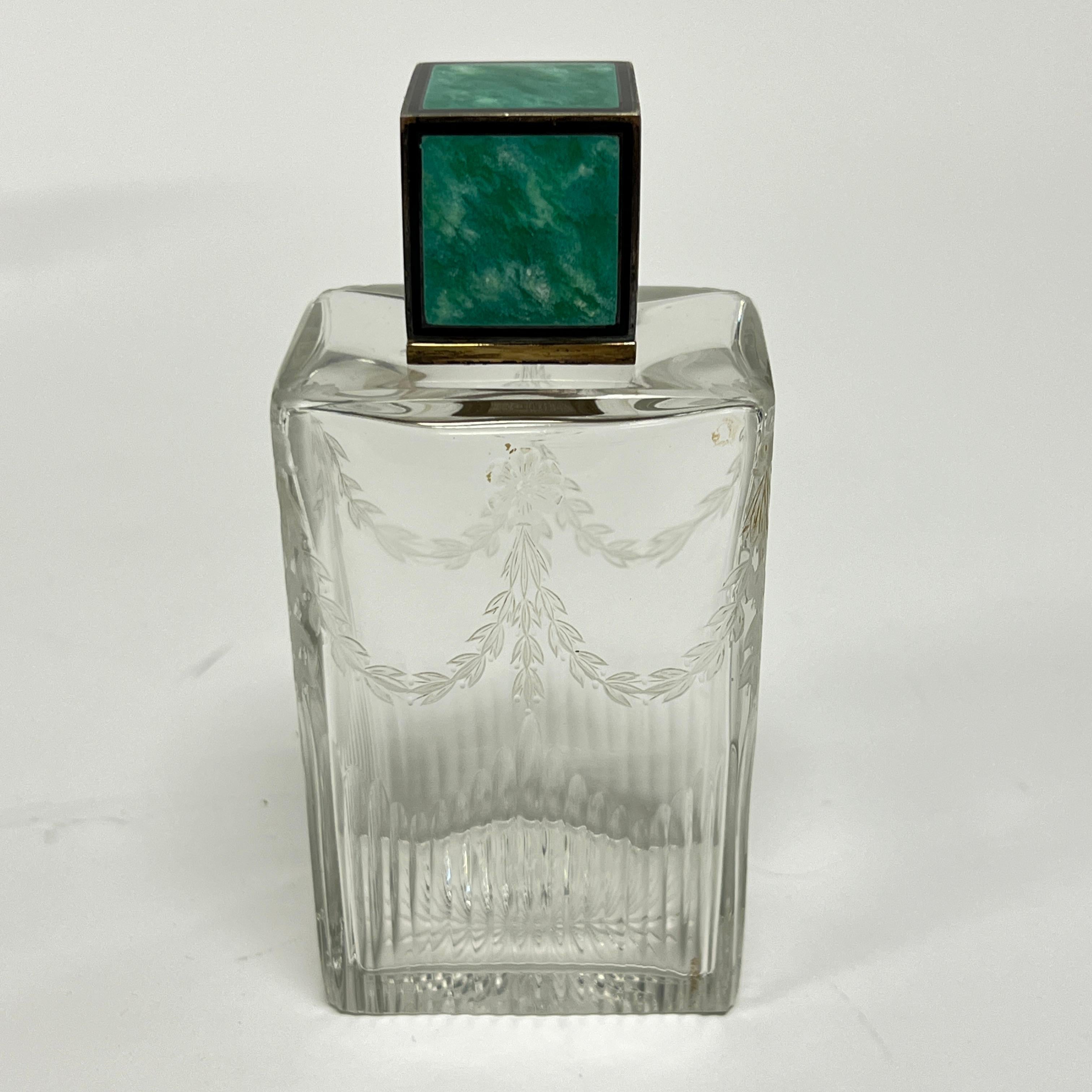 Juego de tocador francés antiguo de plata esmaltada y cristal en venta 5