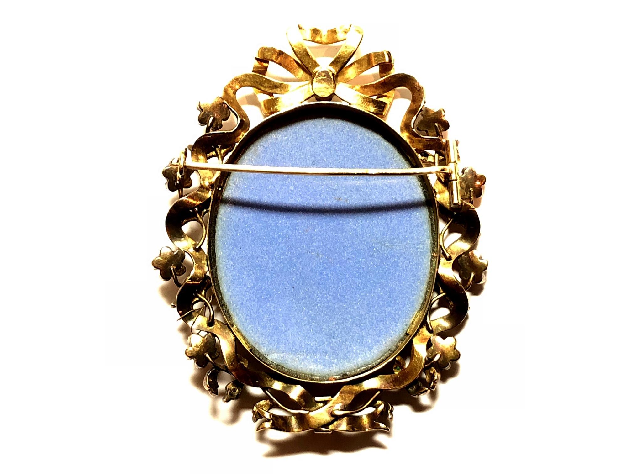 Victorian Antique French Enameled Gold Brooch