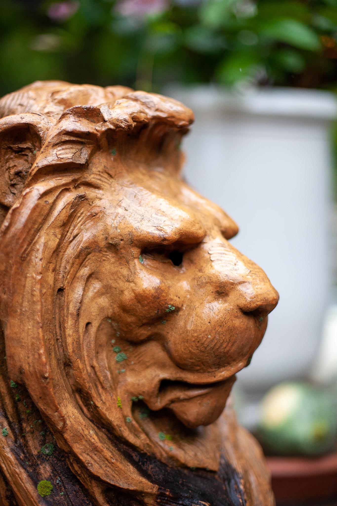 Antique French/ English Terra-Cotta Lion In Good Condition For Sale In Bloomfield Hills, MI