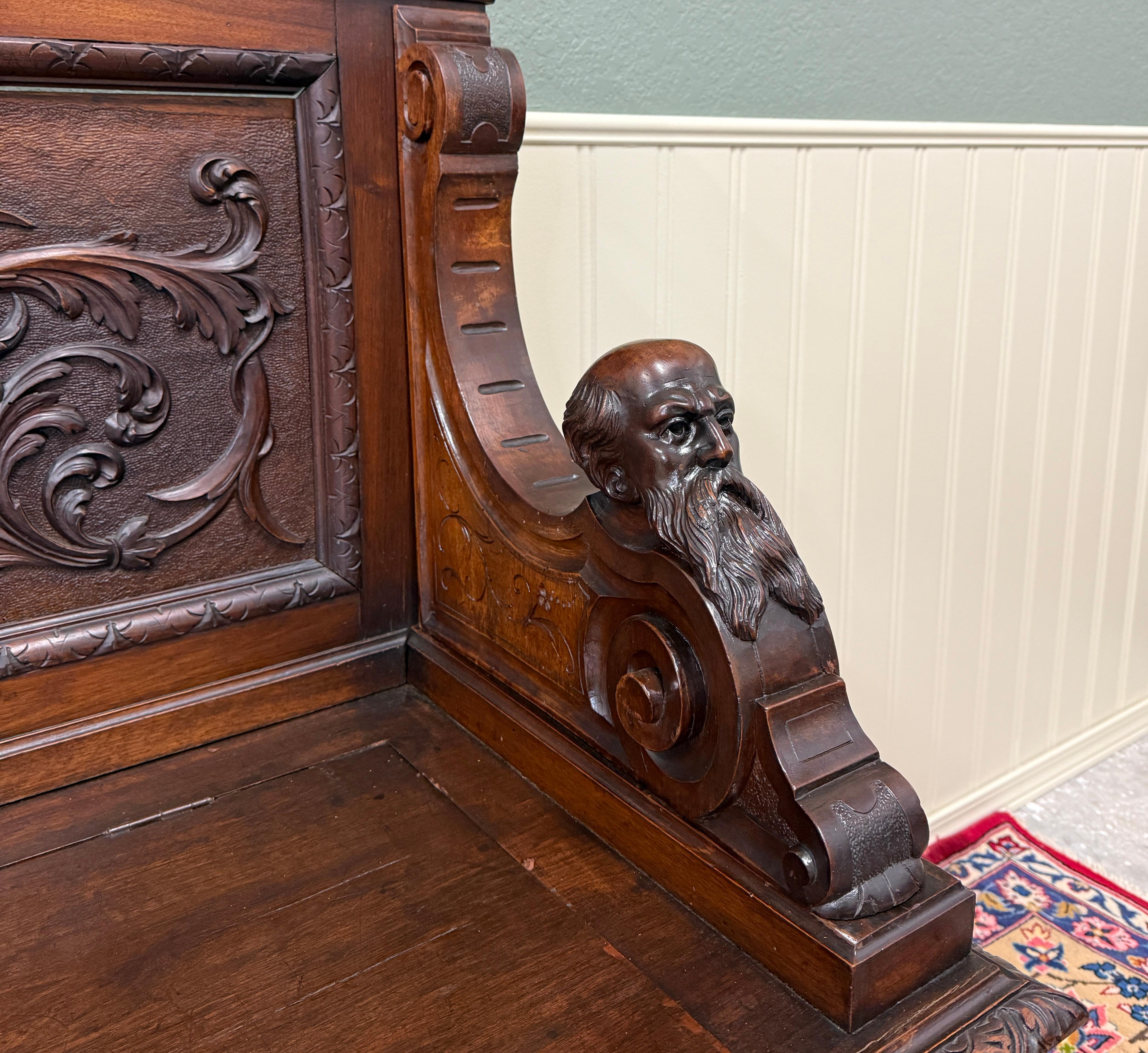Antike französische Eingangsbank Settee-Truhe aus dunklem Nussbaumholz im Renaissance-Revival-Stil, um 1890 im Angebot 8