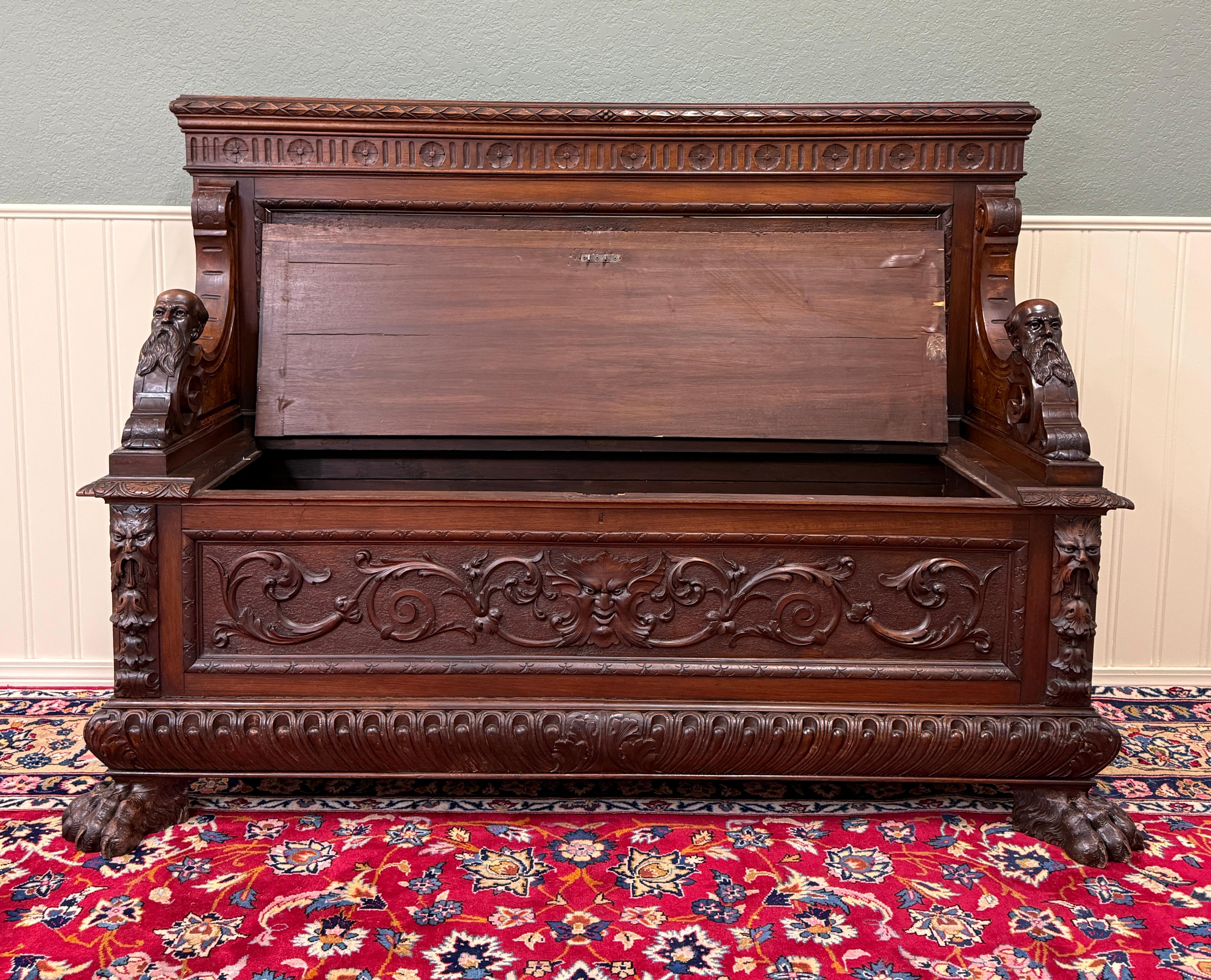 Antike französische Eingangsbank Settee-Truhe aus dunklem Nussbaumholz im Renaissance-Revival-Stil, um 1890 im Angebot 10
