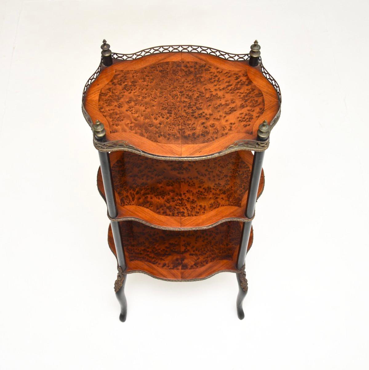Antique French Tavolino Etagere In condizioni buone in vendita a London, GB