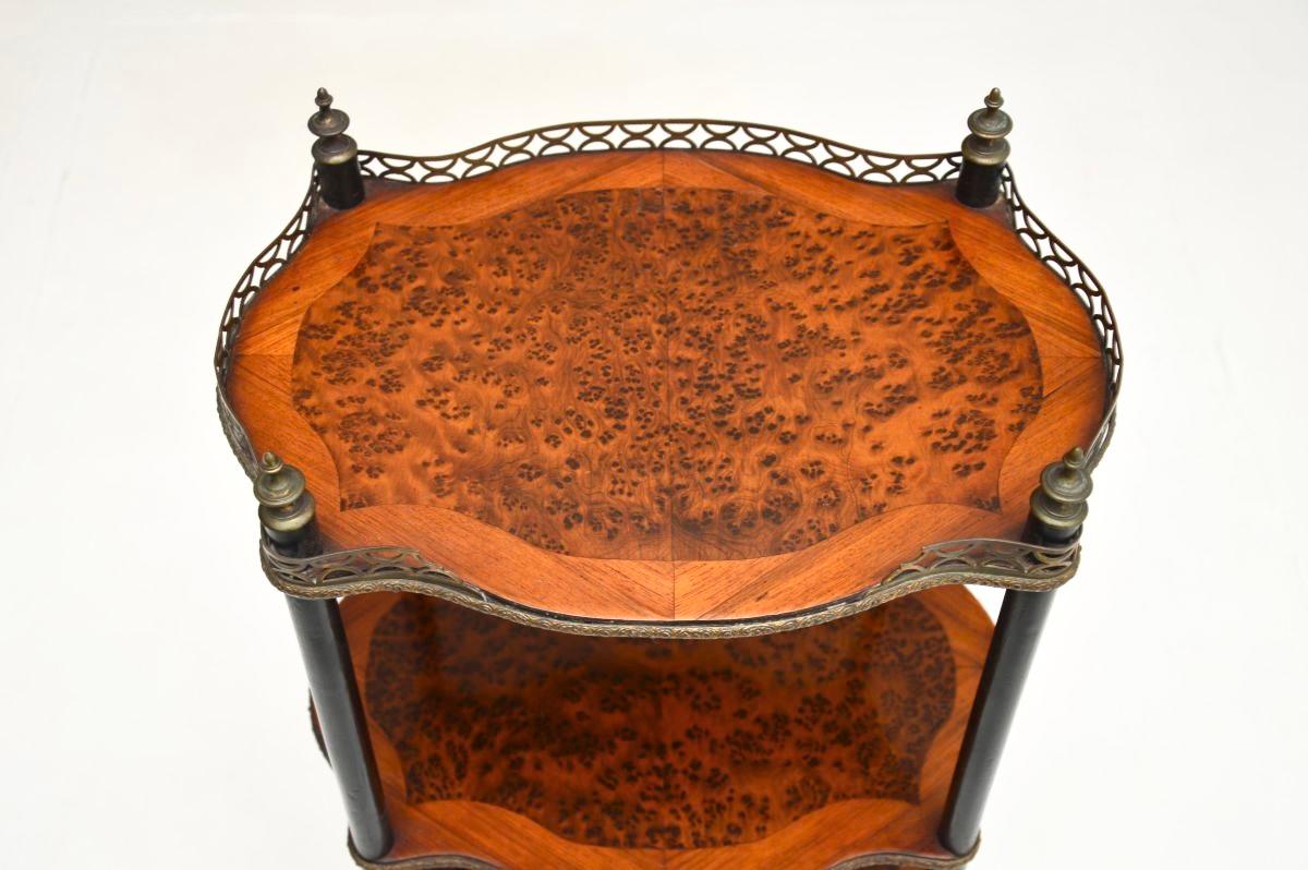 Metà XIX secolo Antique French Tavolino Etagere in vendita