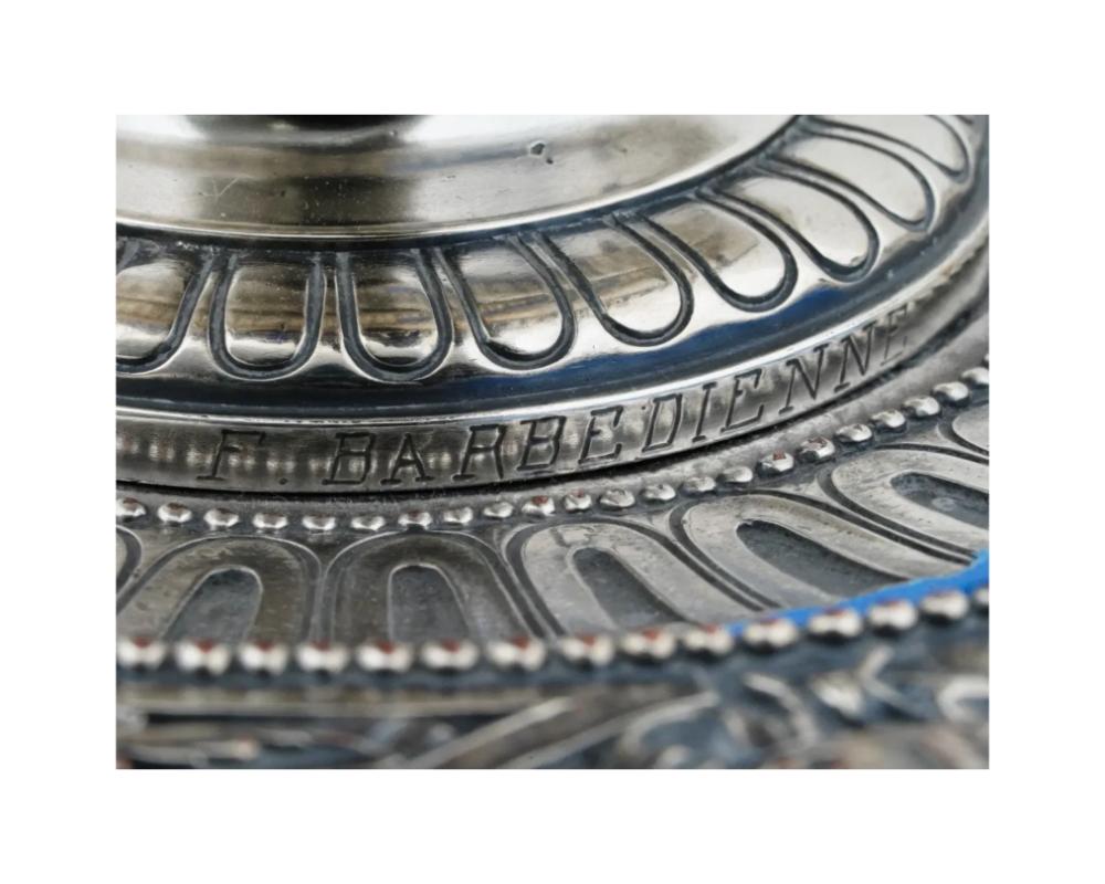 Ancien vase français F Barbedienne en bronze argenté avec verre bleu cobalt. en vente 1