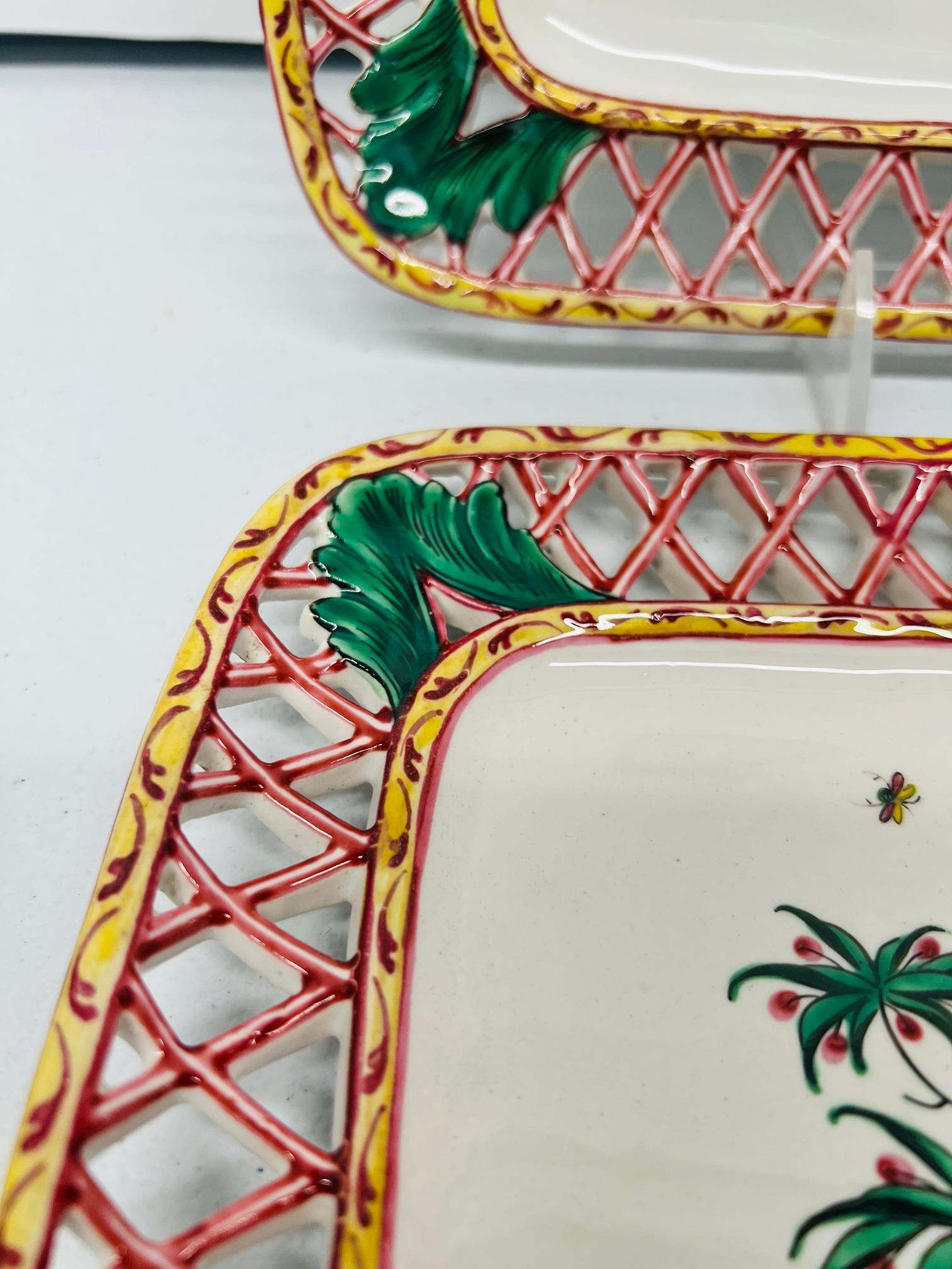 Antique French Faience Chinoiserie Decorated Pierced Platters C.1880 en Bueno estado para la venta en Atlanta, GA