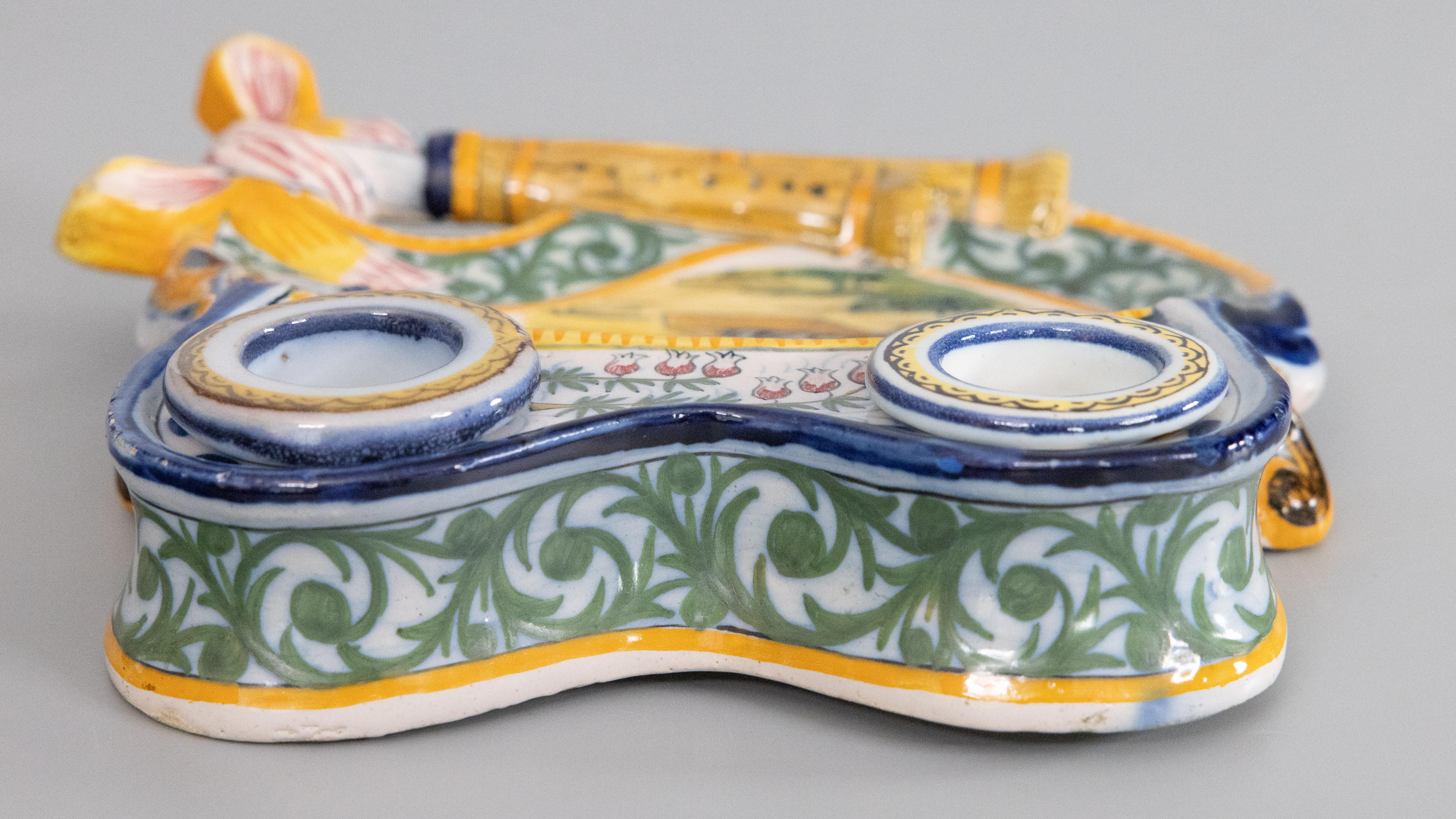 Antique French Faience Quimper Inkwell Pen Tray, circa 1900 In Good Condition For Sale In Pearland, TX
