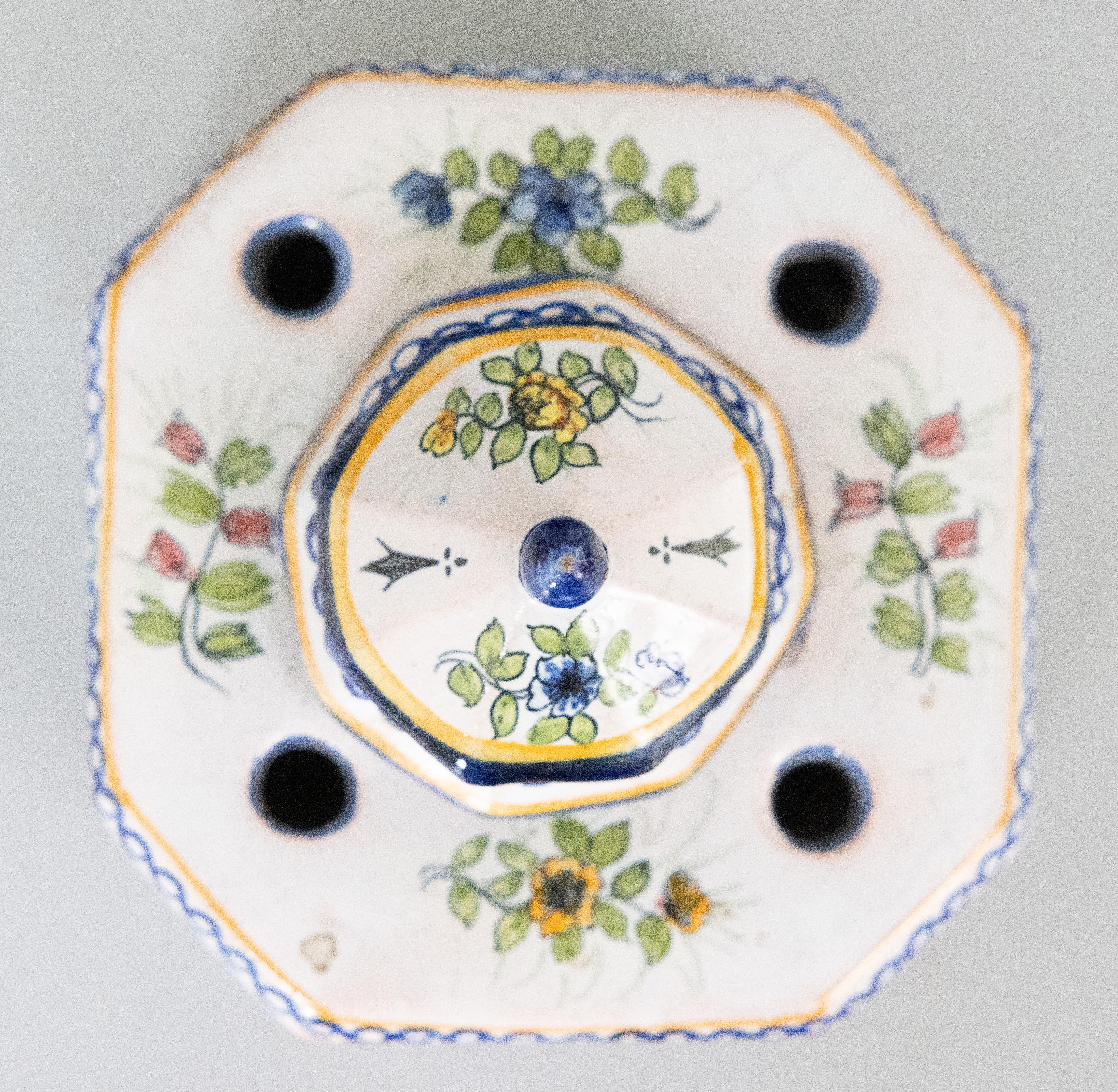 Antique French Faience Quimper Style Inkwell, circa 1900 In Good Condition For Sale In Pearland, TX