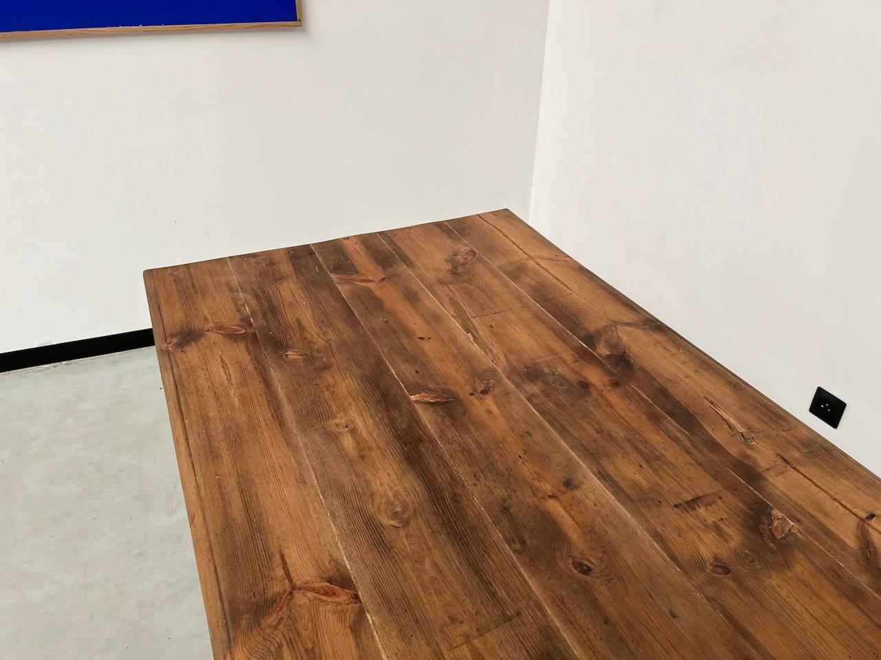 Table de ferme française ancienne des années 50, avec 3 tiroirs en vente 2