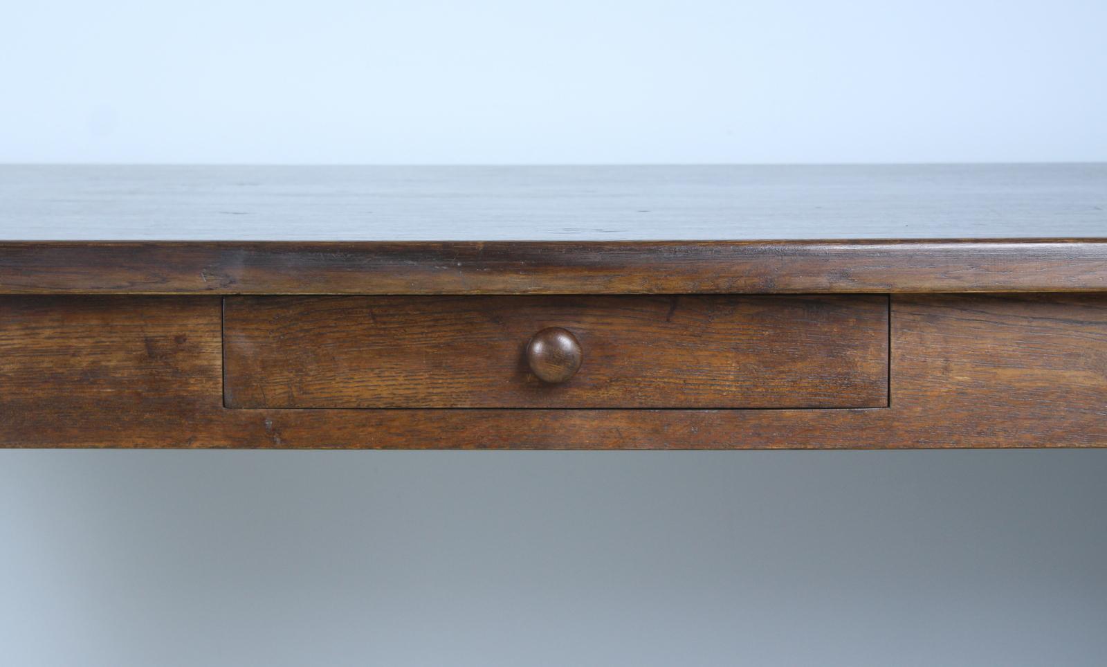 Antique French Chestnut Farm Table con un cassetto e un piano spesso in vendita 1