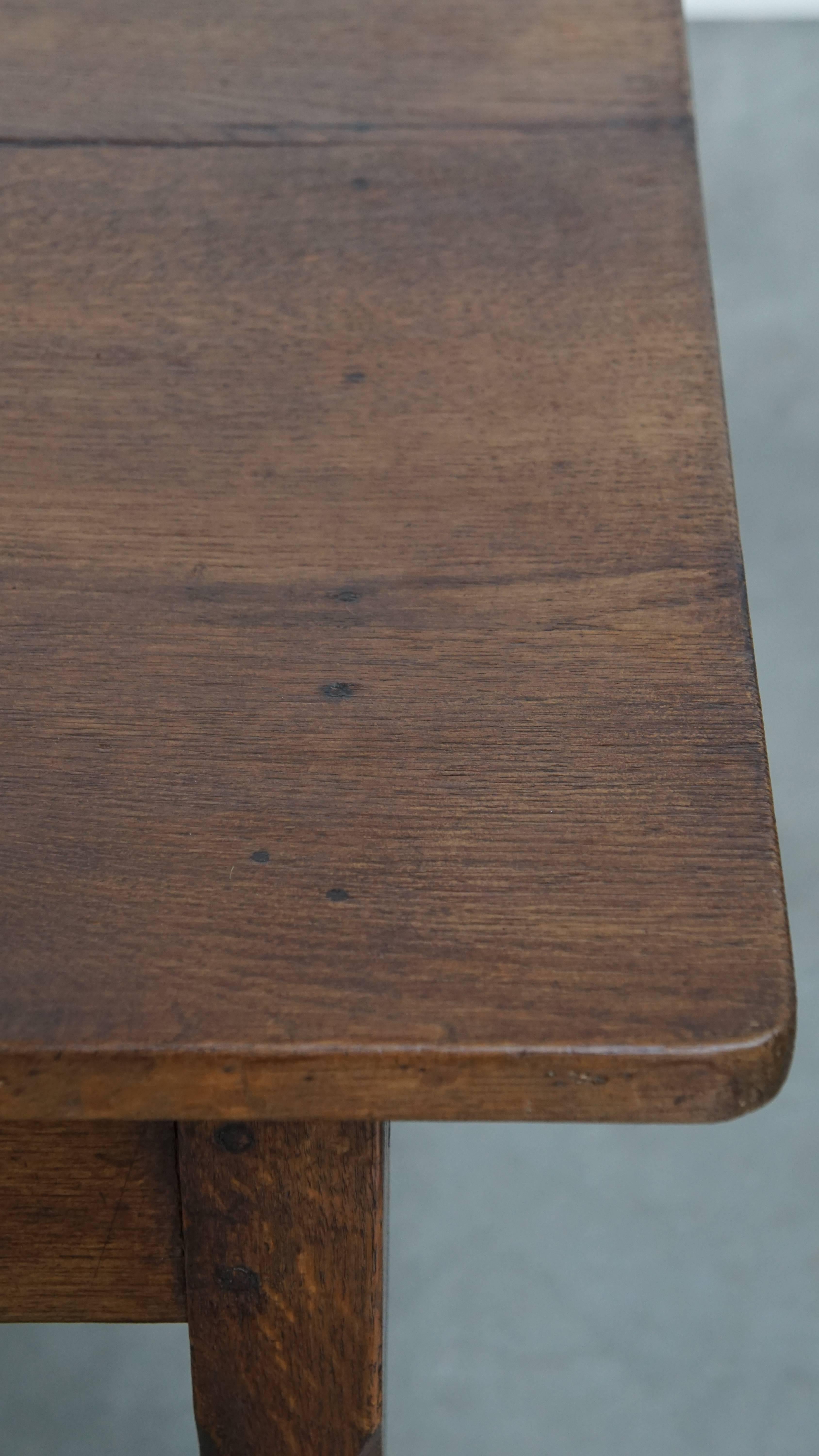 Antique French Farmhouse Dining Table from 1800 Made of Oak with 2 Drawers For Sale 4