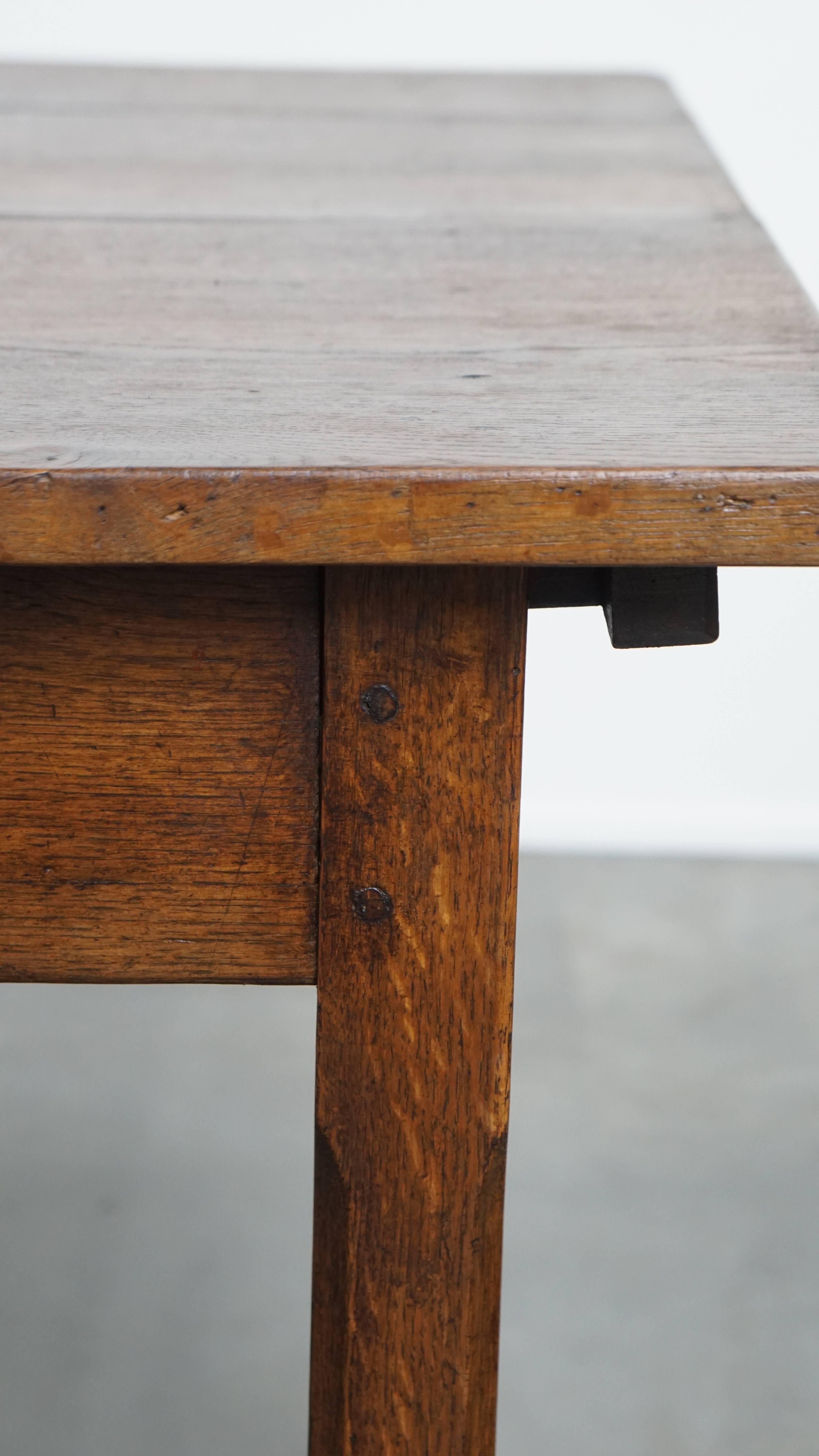 Antique French Farmhouse Dining Table from 1800 Made of Oak with 2 Drawers For Sale 5