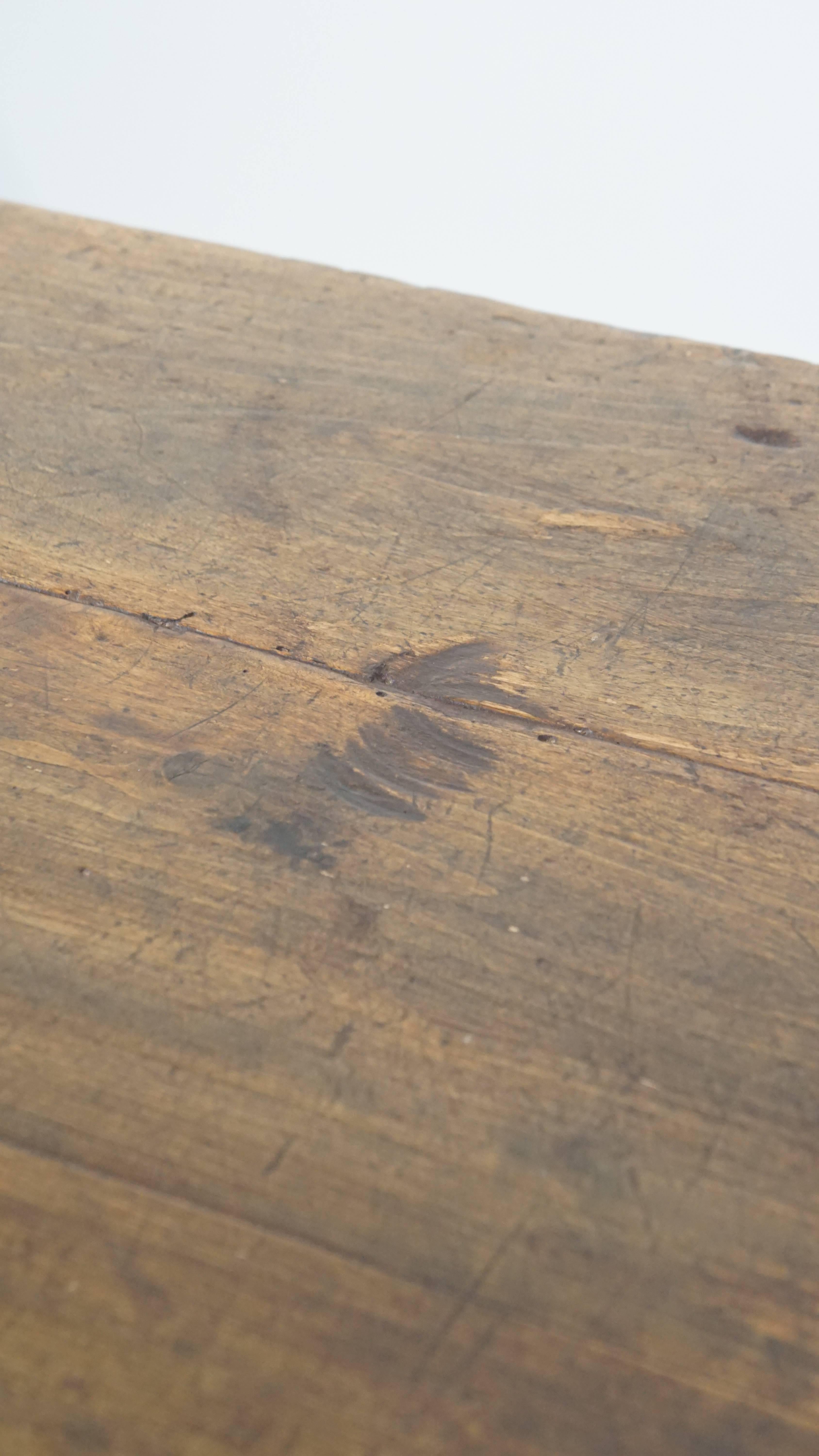 Antique French Farmhouse Dining Table from the Early 19th Century For Sale 7