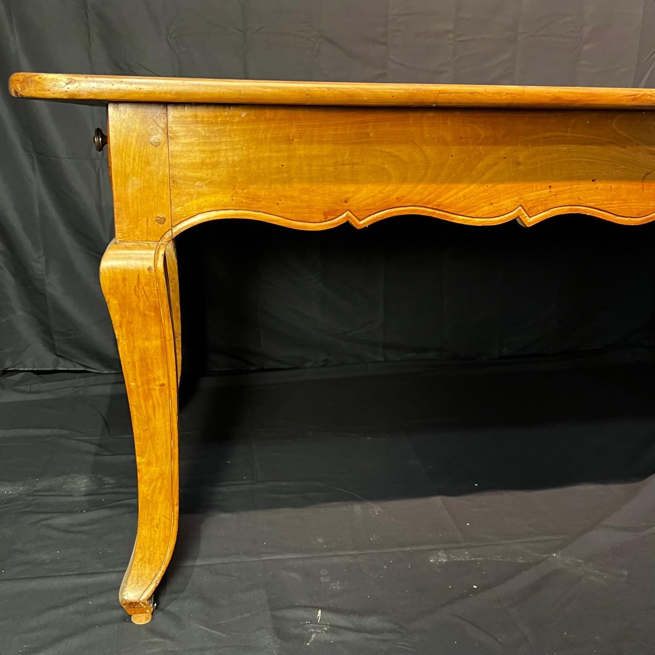 French Provincial Antique French Farmhouse Dining Table with Scalloped Apron and Two Drawers For Sale