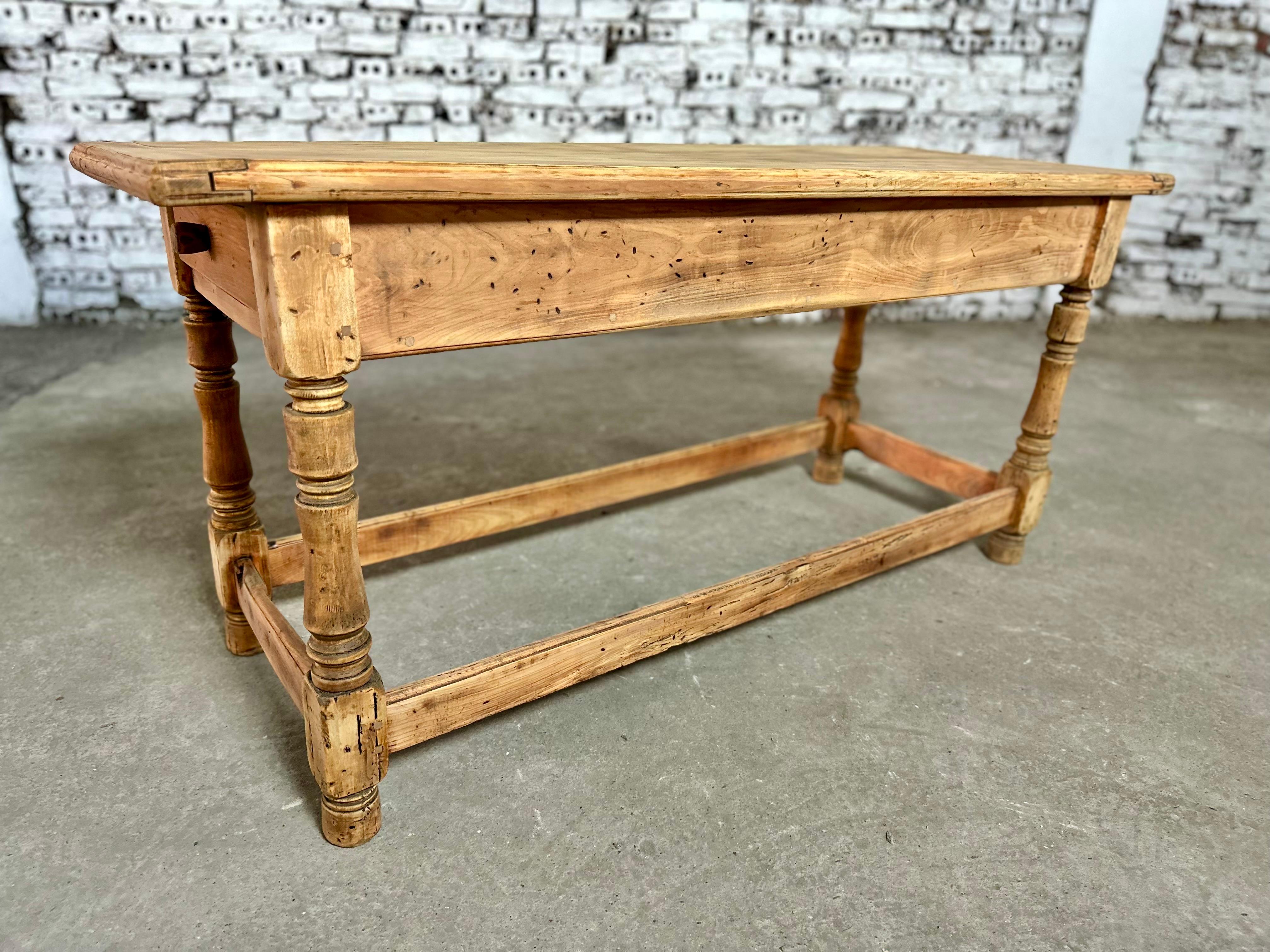 Antique French Farmhouse Pine Console Narrow Dining Table With Drawer For Sale 7