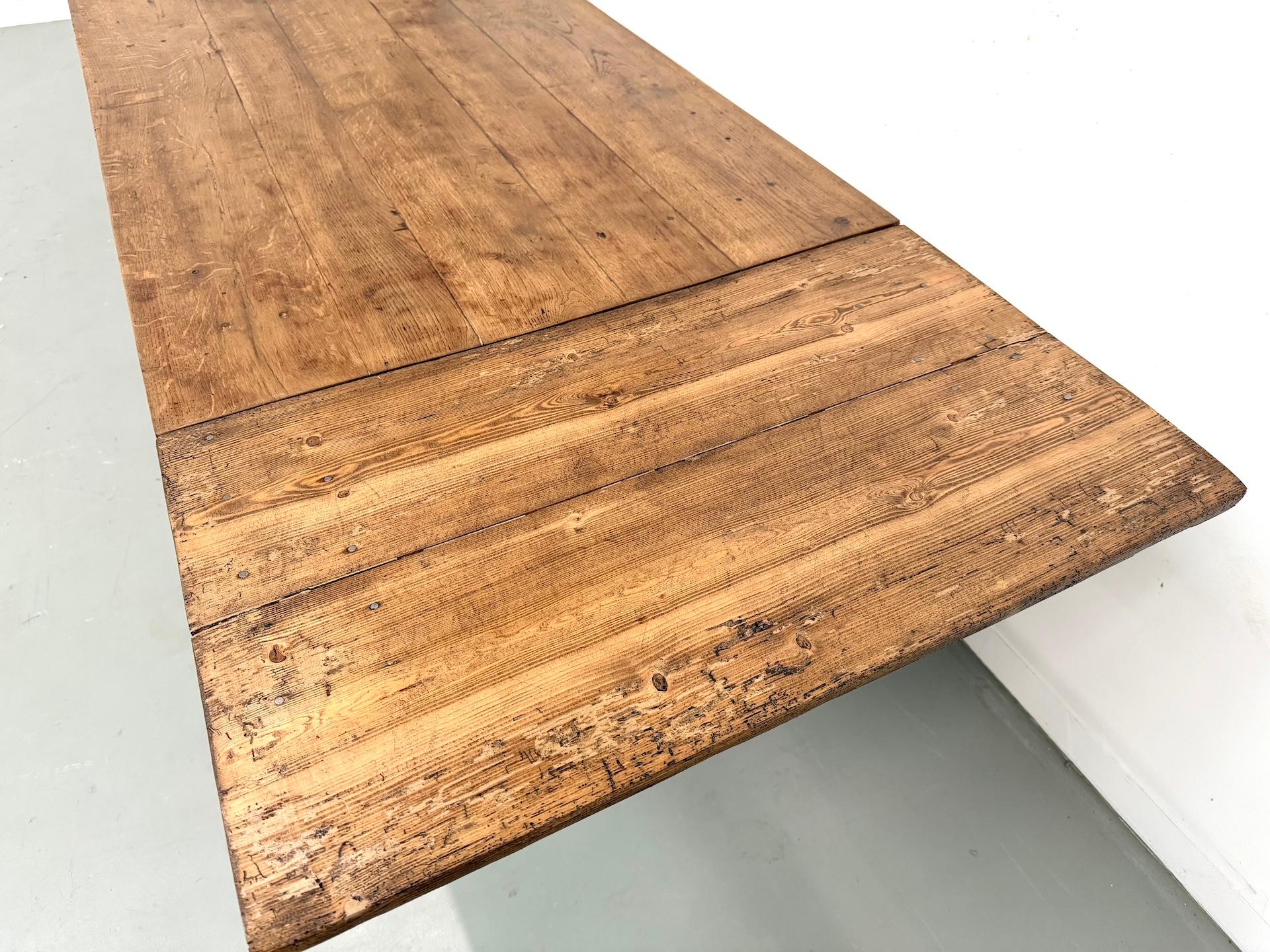 Antique french farmhouse table in solid oak For Sale 12