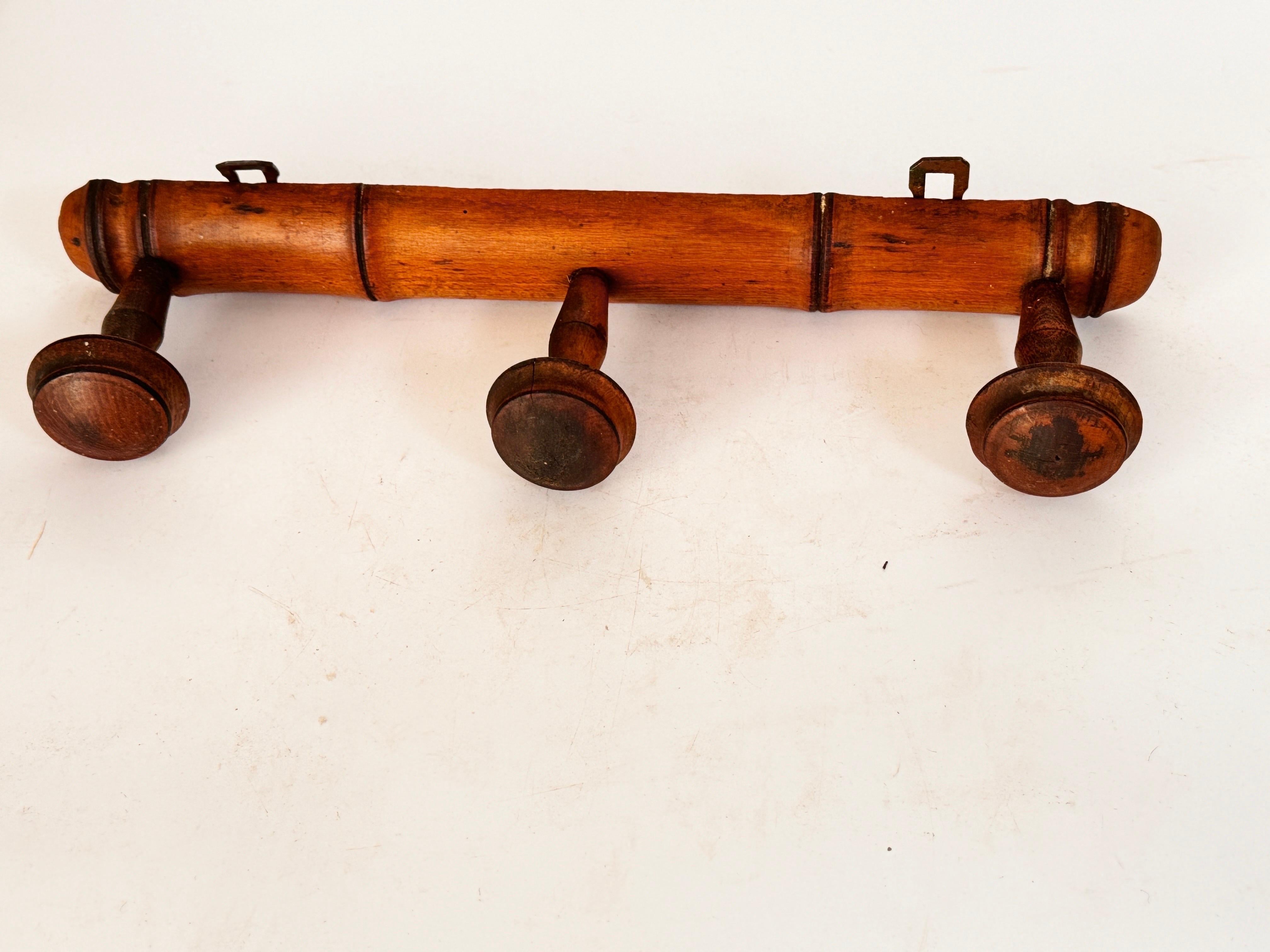 Antique French Faux Bamboo Carved Coat & Hat Rack, circa 1920 In Good Condition In Auribeau sur Siagne, FR