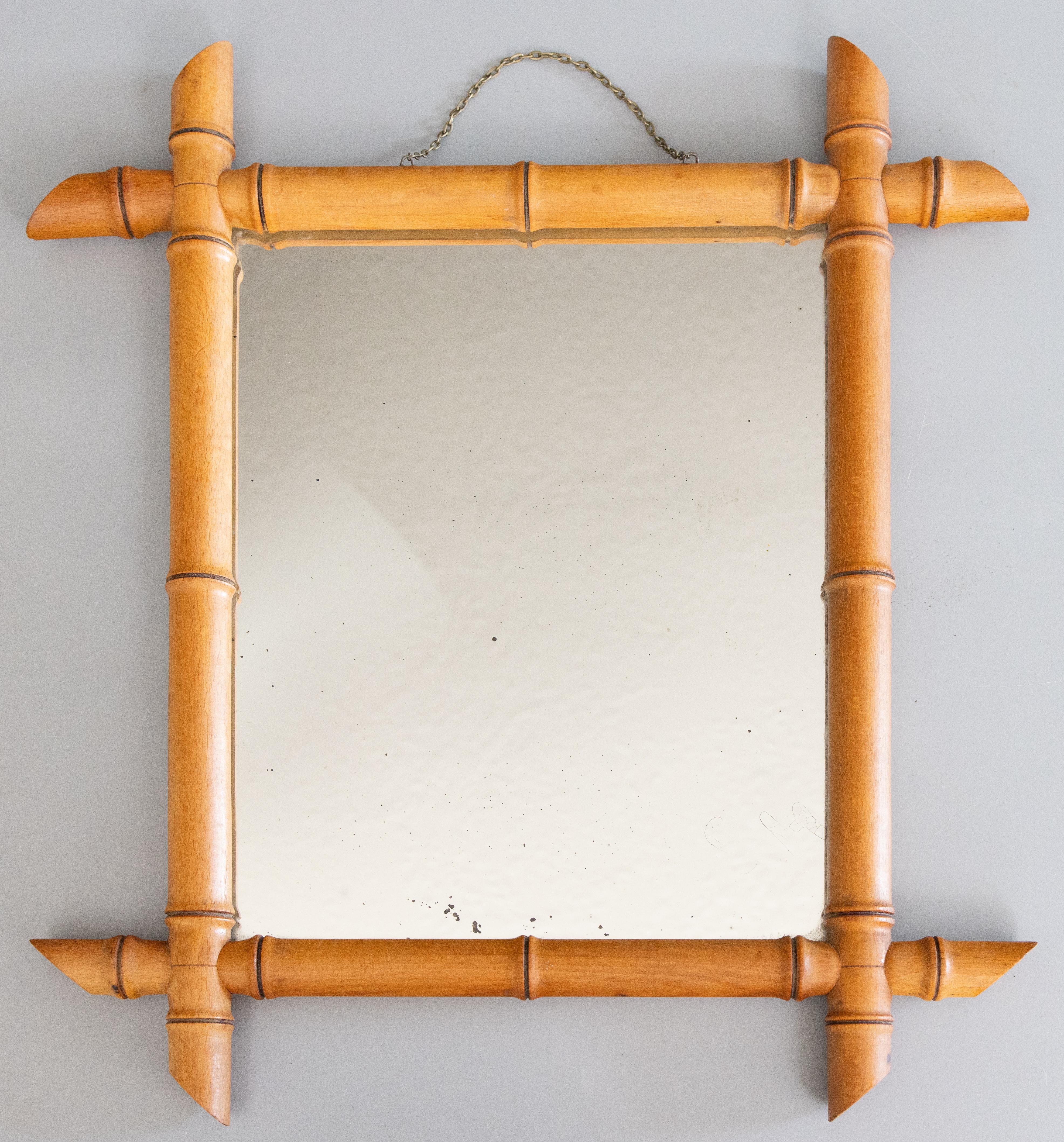 Début du 20ème siècle Miroir français ancien sculpté en faux bambou, vers 1900 en vente