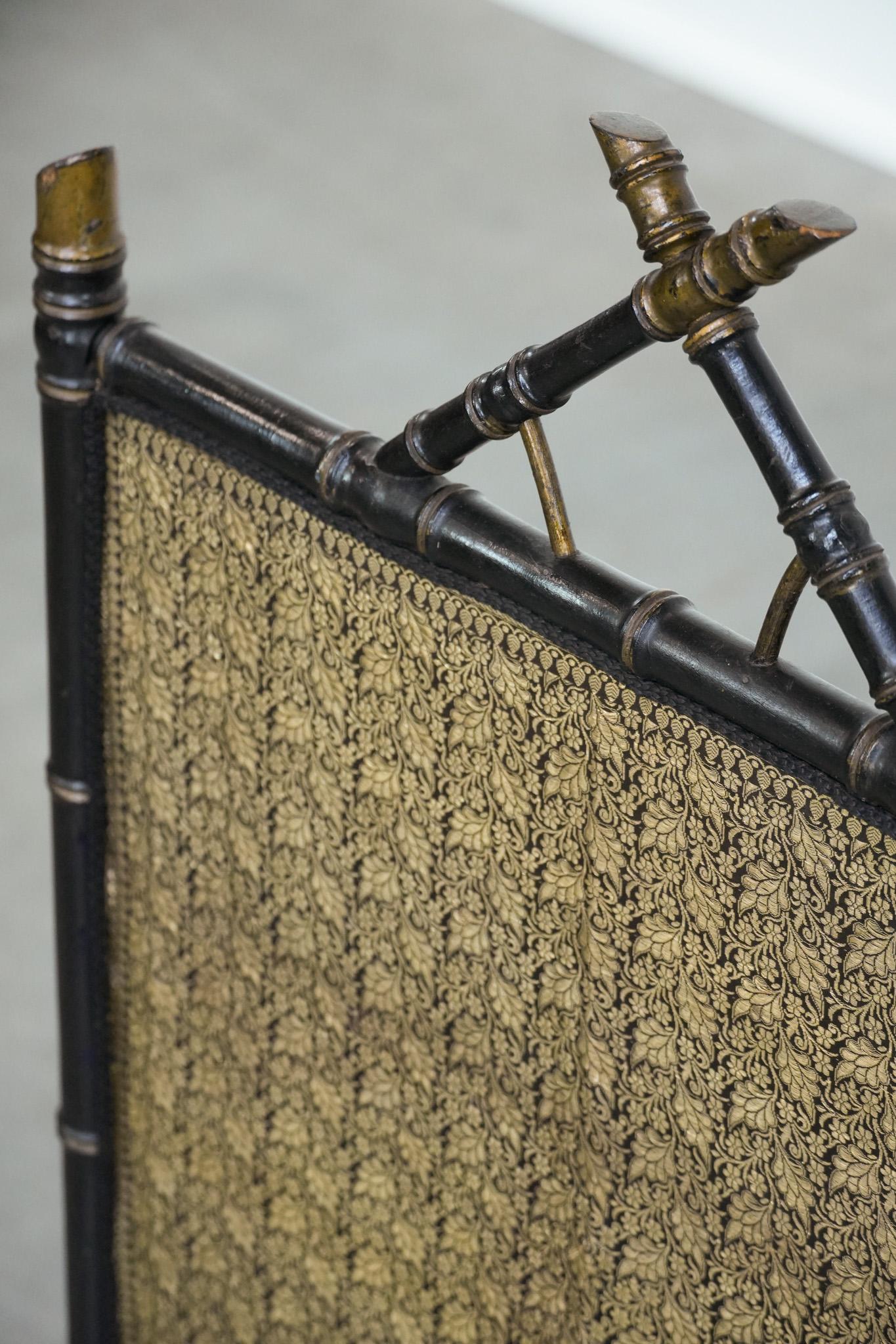 Parafuoco francese antico in finto bambù con tessuto di lusso in vendita 5