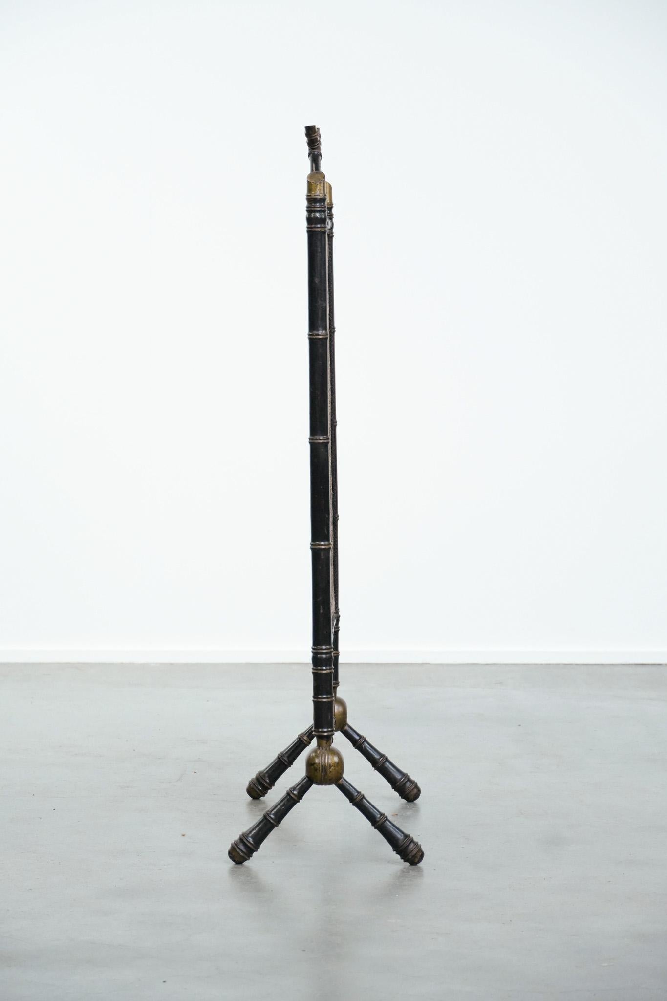 Parafuoco francese antico in finto bambù con tessuto di lusso In condizioni discrete in vendita a Harderwijk, NL