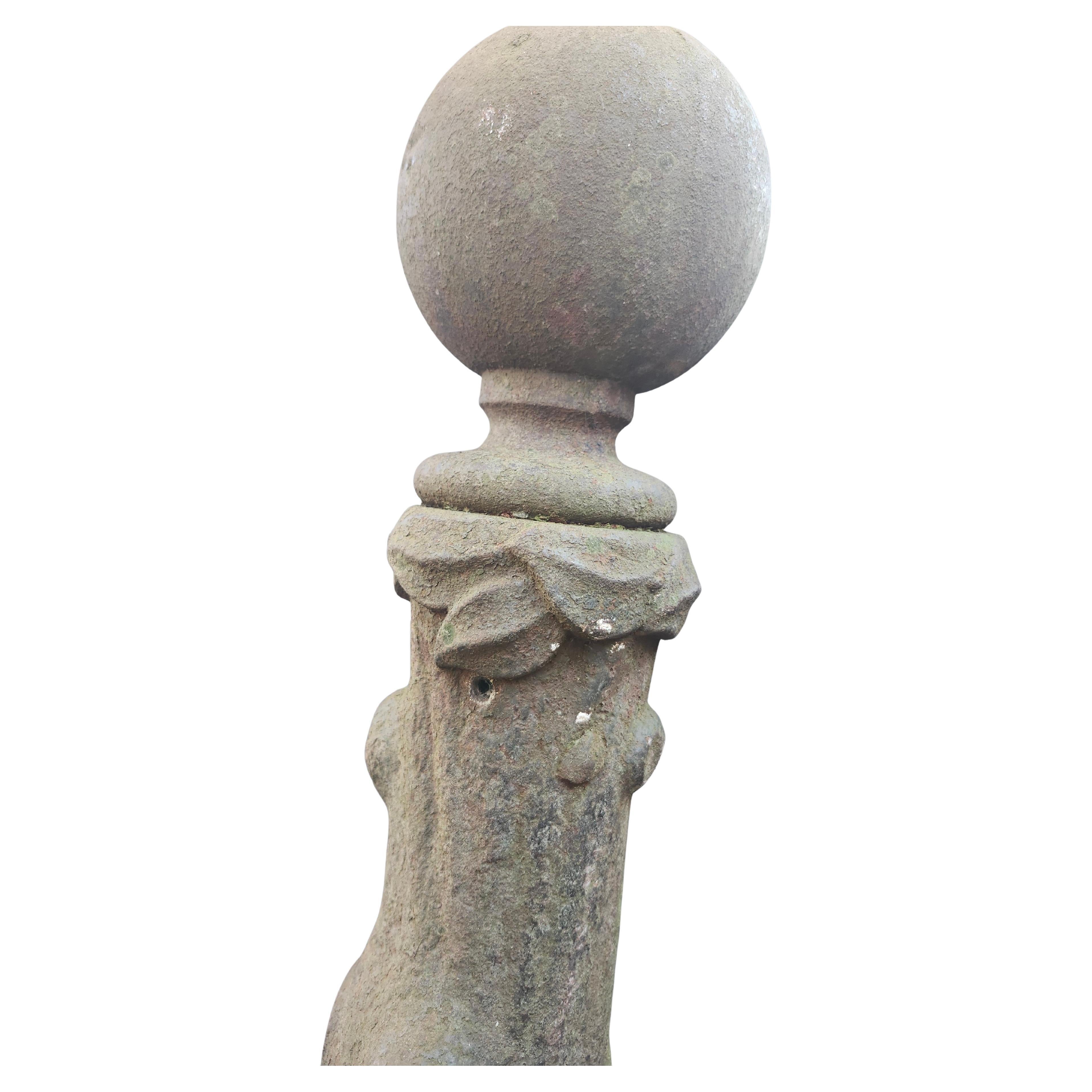 Adirondack Ancien poteau d'attelage en fonte Faux Bois Français C1875 en vente