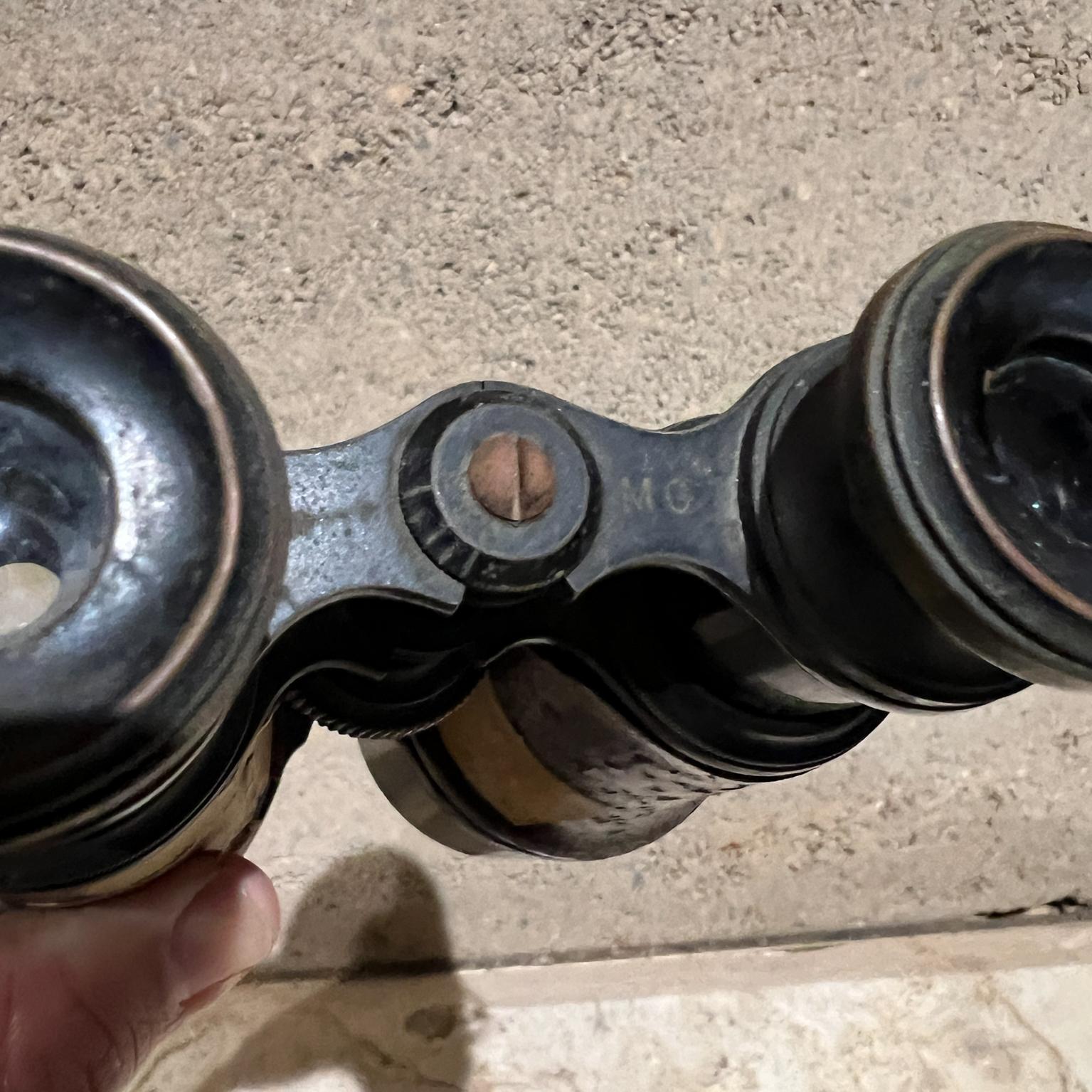 Antique French Field Binoculars Brass Leather Wrap Le Maire For Sale 5