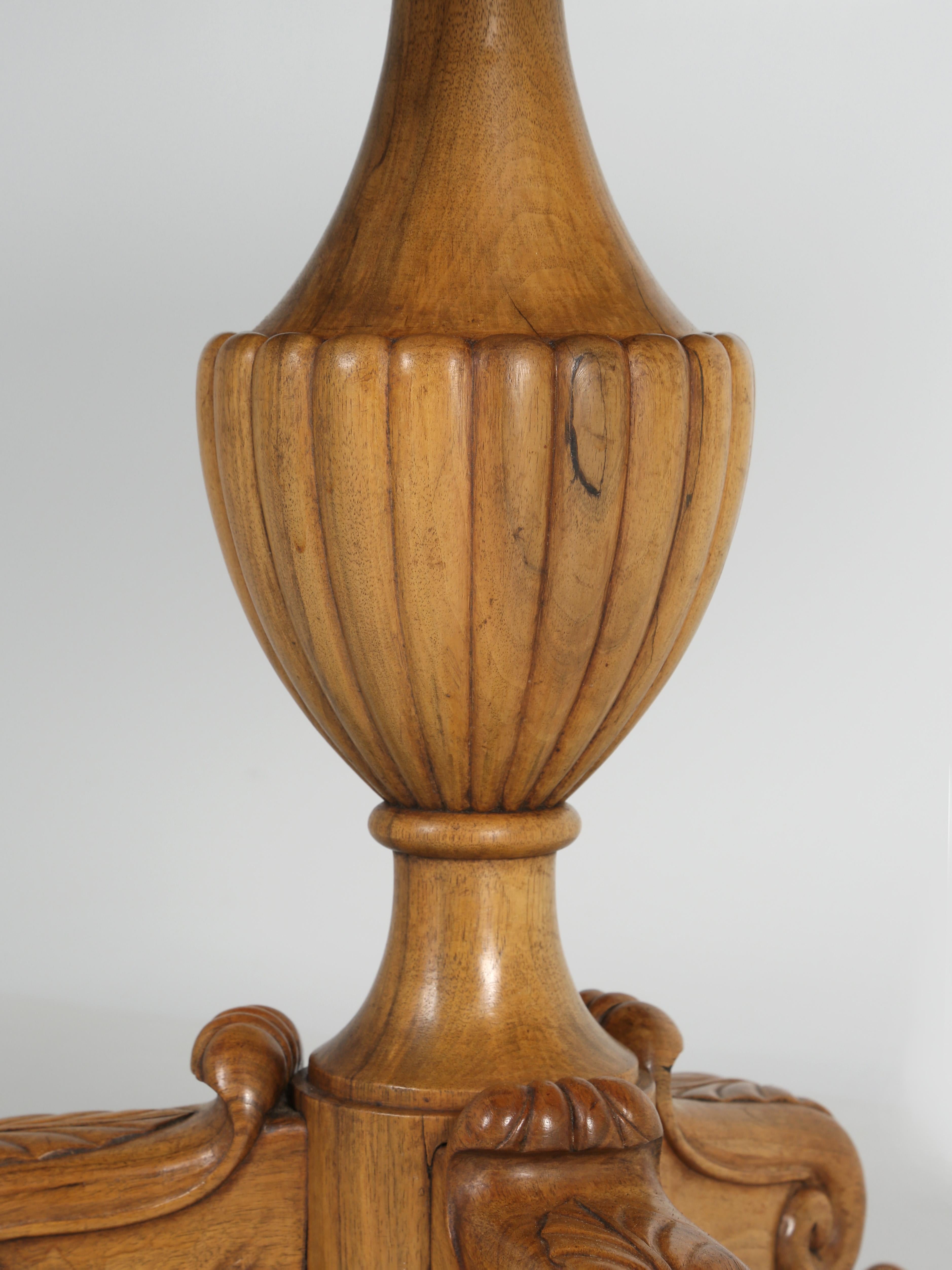  Antique French Figured Walnut Round Center Hall Sunburst Pattern Table Lion Paw 4