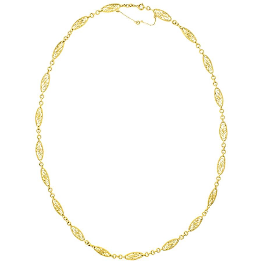 Collier français ancien en filigrane d'or