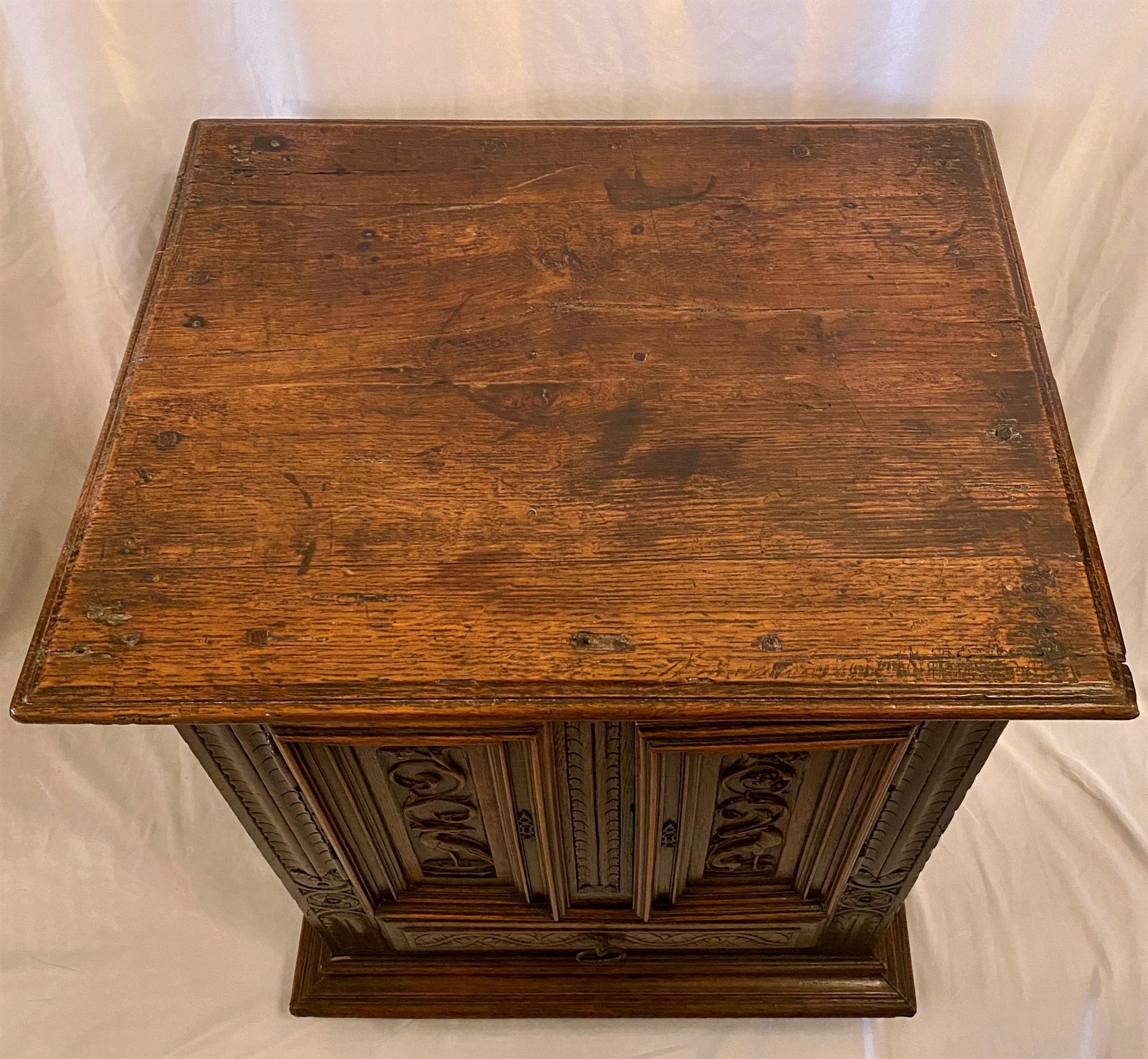 Antique French Finely Carved Oak Night Table, circa 1870-1880 In Good Condition In New Orleans, LA