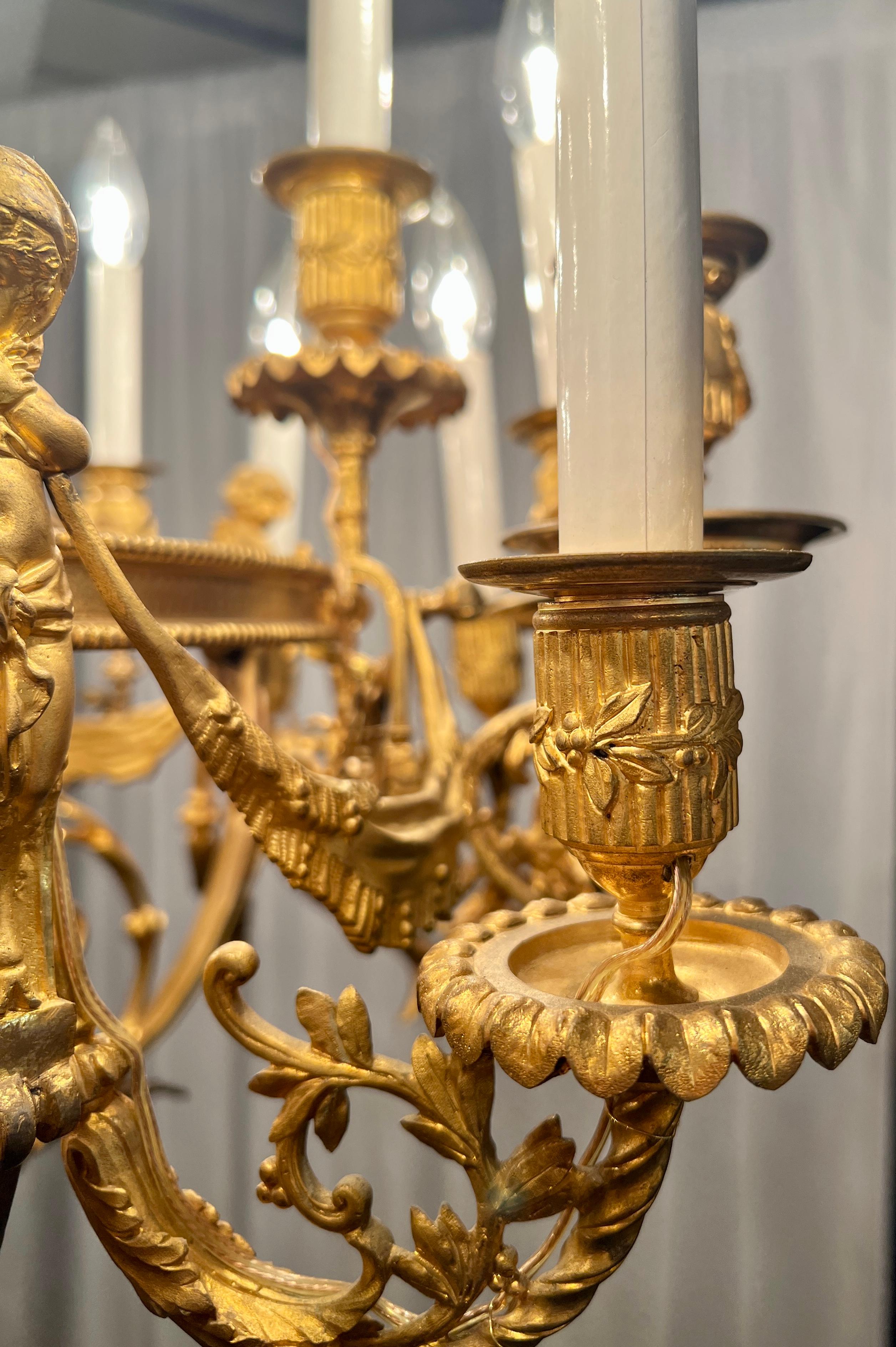Antique French Finely Chased Bronze D'Ore 20 Light Chandelier, Circa 1870-1880. For Sale 2
