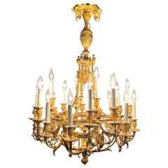 Antico lampadario francese a 20 luci in bronzo finemente cesellato, CIRCA 1870-1880.