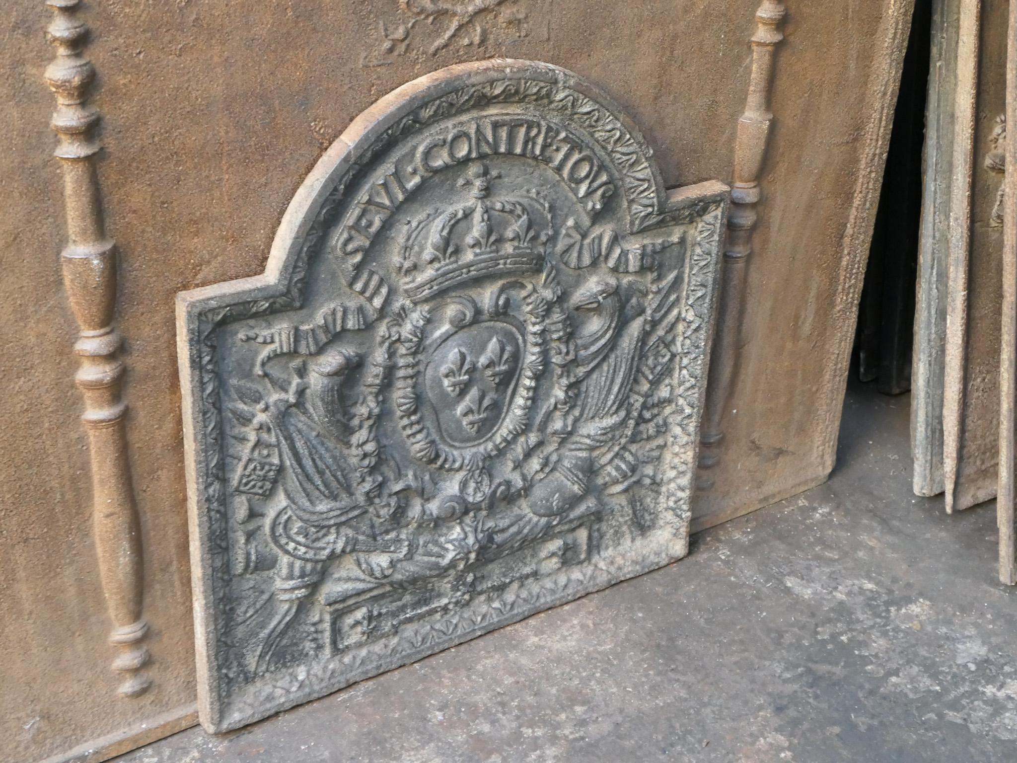 Fino al XVIII secolo Antique French Fireback / Backsplash con le armi di Francia, 18° secolo in vendita