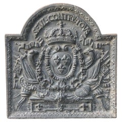 Plaque de cheminée française ancienne avec les armoiries de France, 18ème siècle