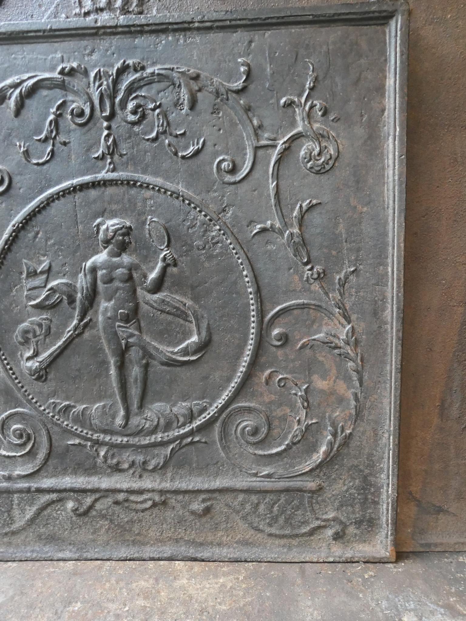 Antique French Fireback / Backsplash con la dea Venere, 18° secolo in vendita 2