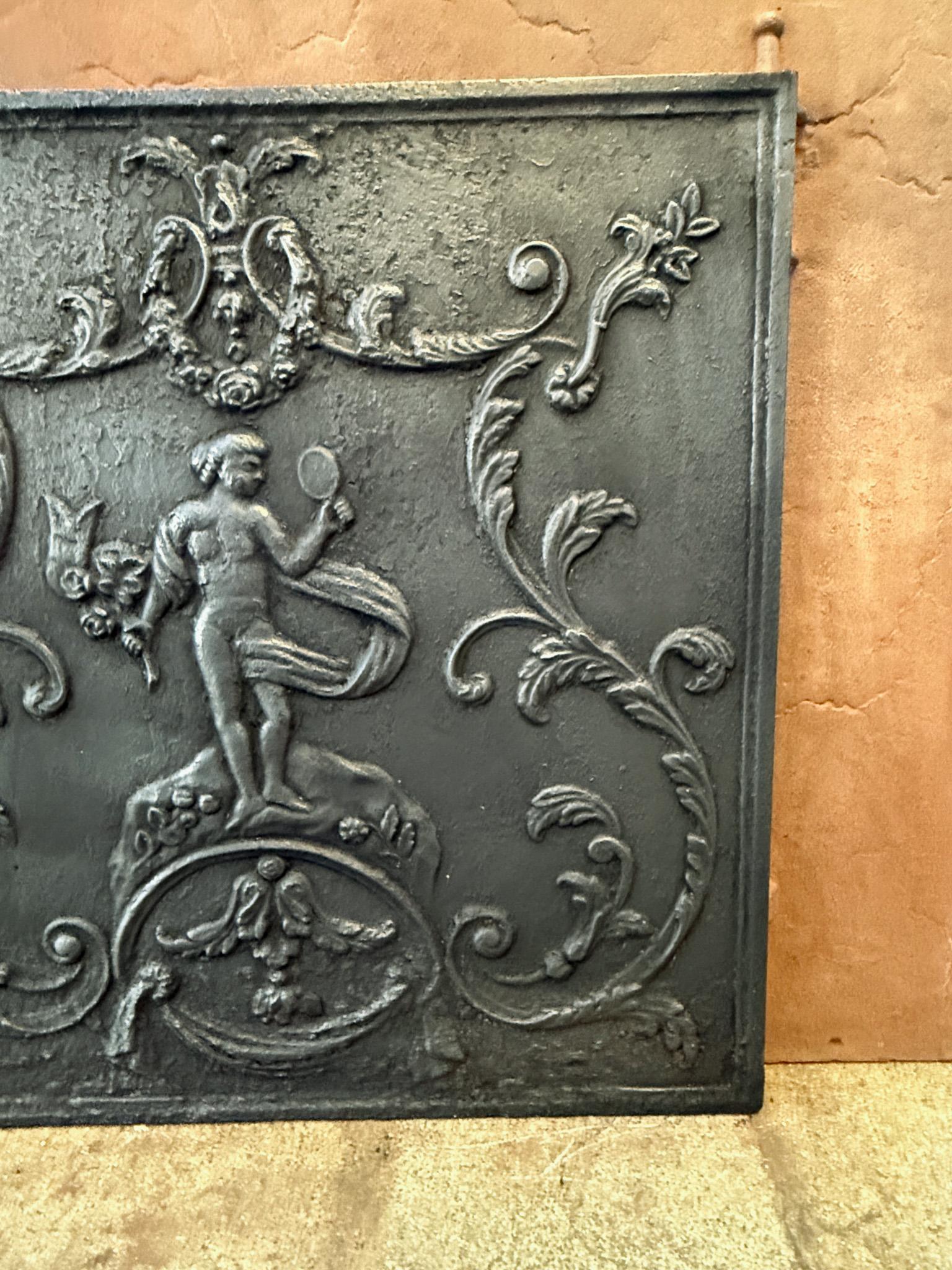 Antique French Fireback / Backsplash con la Dea Venere, periodo Luigi XV in vendita 3