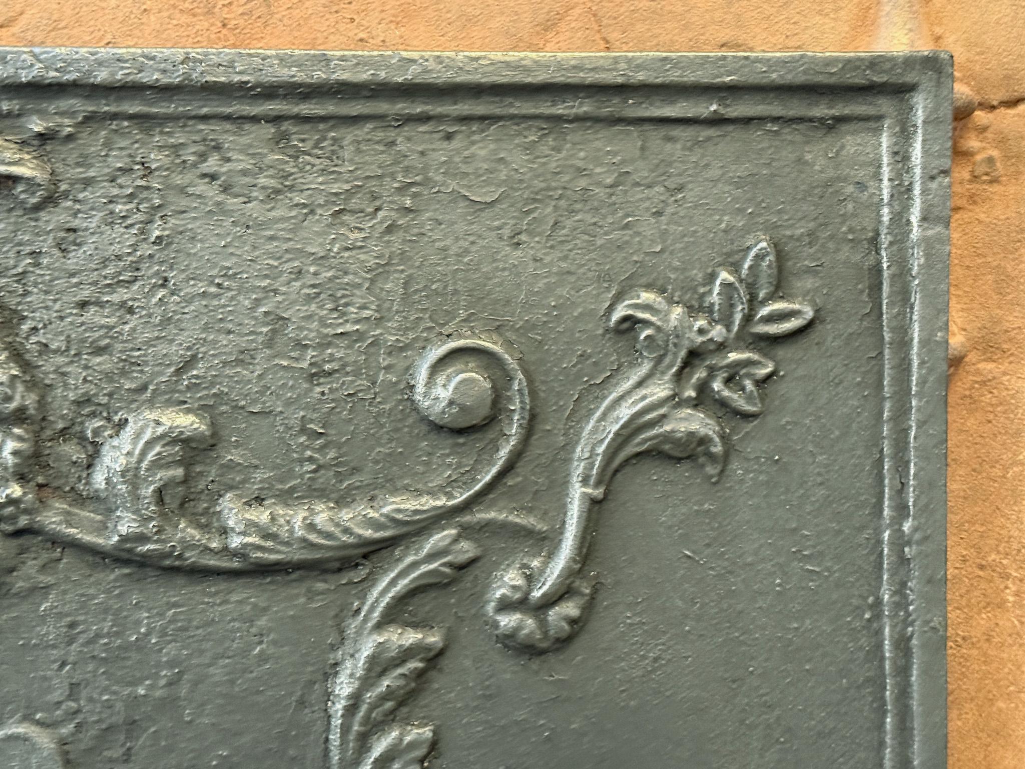 Antique French Fireback / Backsplash con la Dea Venere, periodo Luigi XV In condizioni buone in vendita a Soest, NL