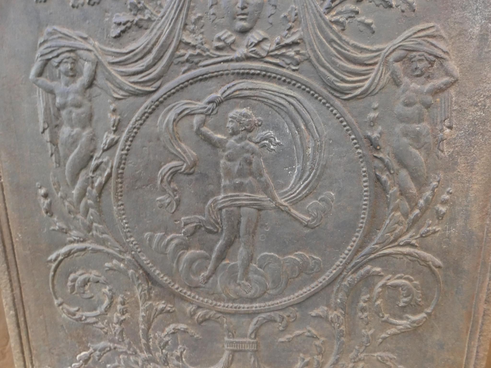 Antique French Fireback / Backsplash con la dea Venere, periodo neoclassico in vendita 1