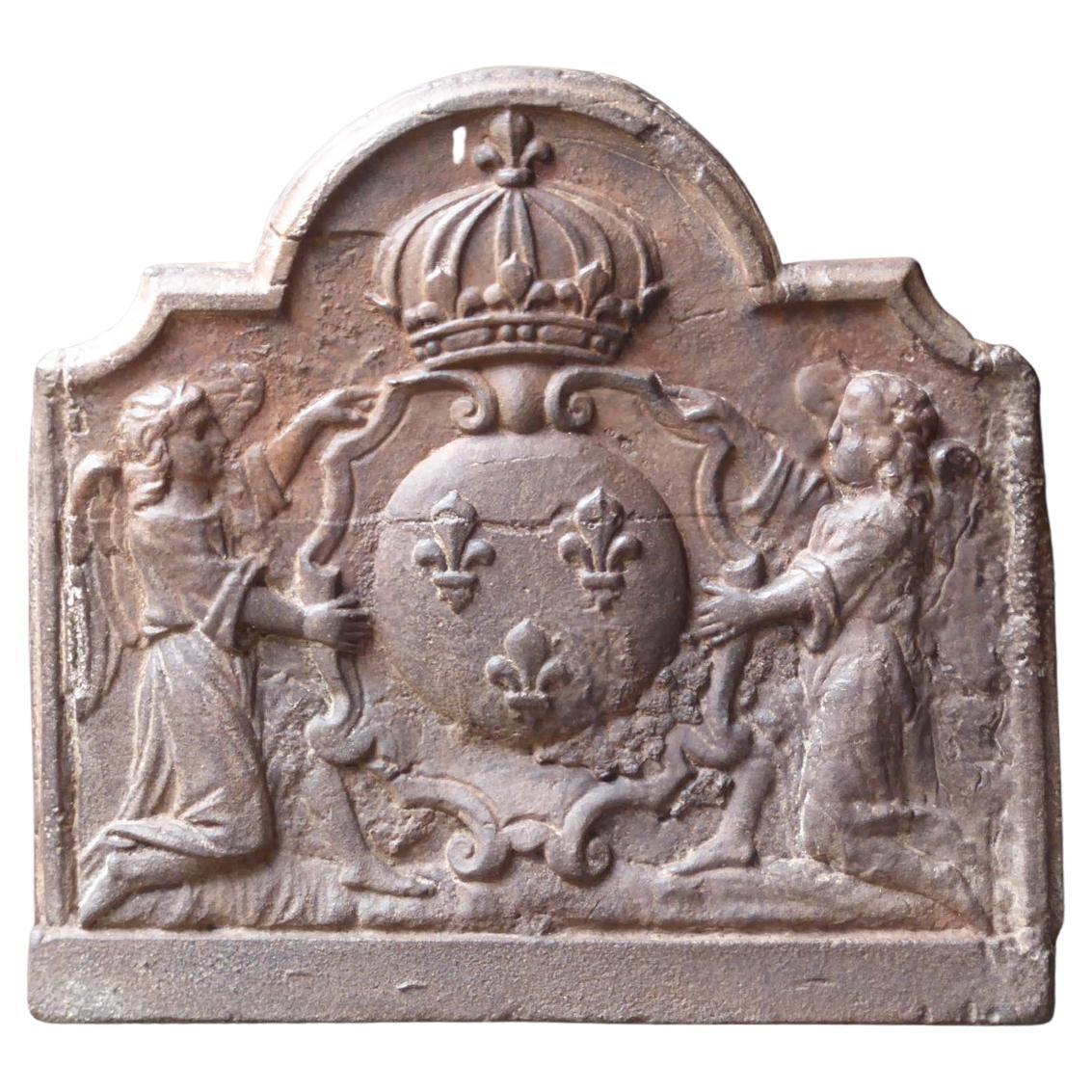 Plaque de cheminée française ancienne avec armoiries de France, 17e-18e siècle en vente