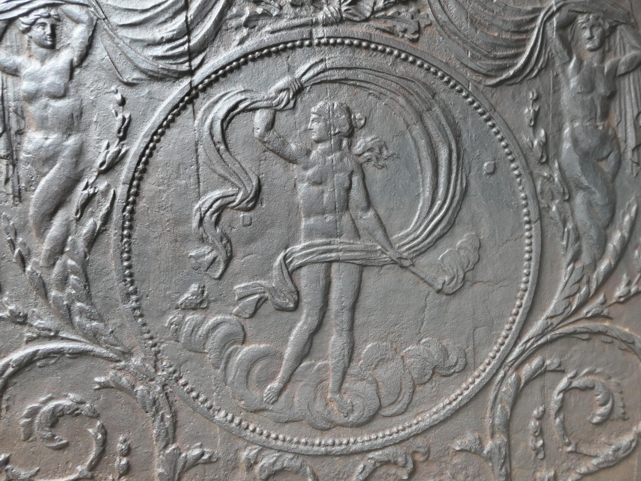 Antique French Fireback / Backsplash with the Goddess Venus, 18th Century For Sale 4