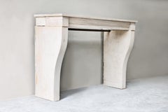 Chimenea Antique French del siglo XIX de estilo Campagnarde