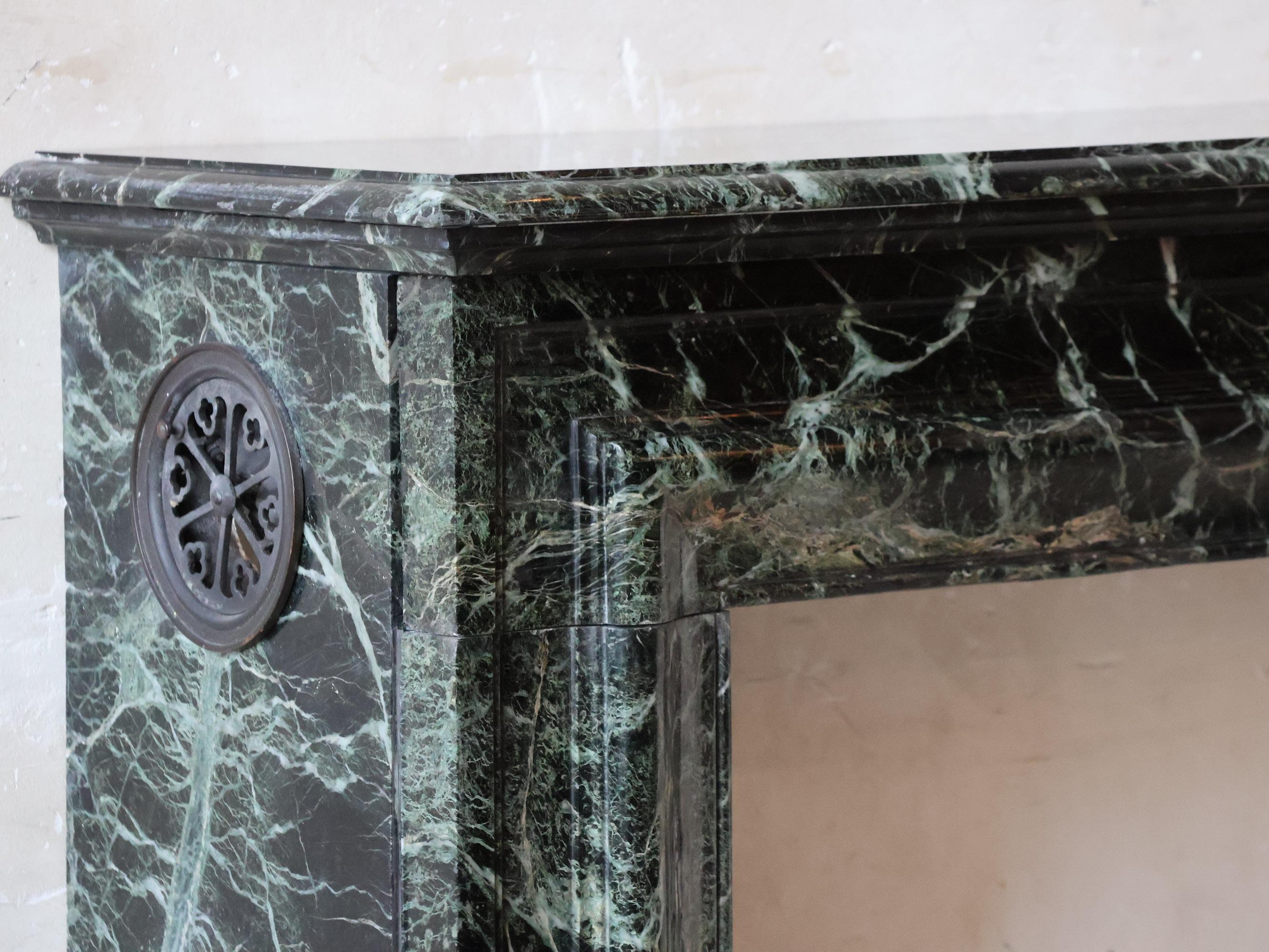 Antique French Fireplace in Deep Green Marble For Sale 2