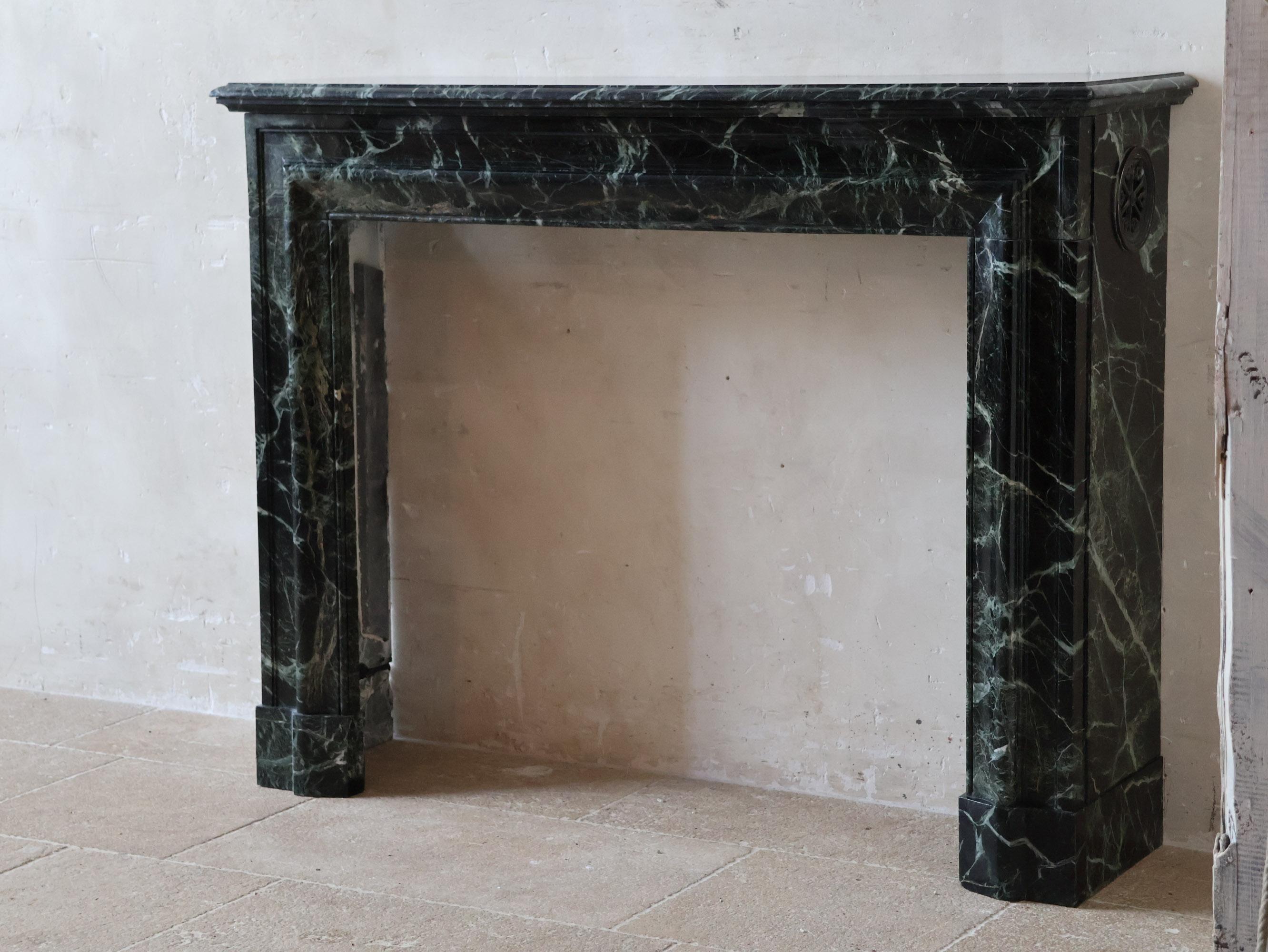 Antique French Fireplace in Deep Green Marble For Sale 3