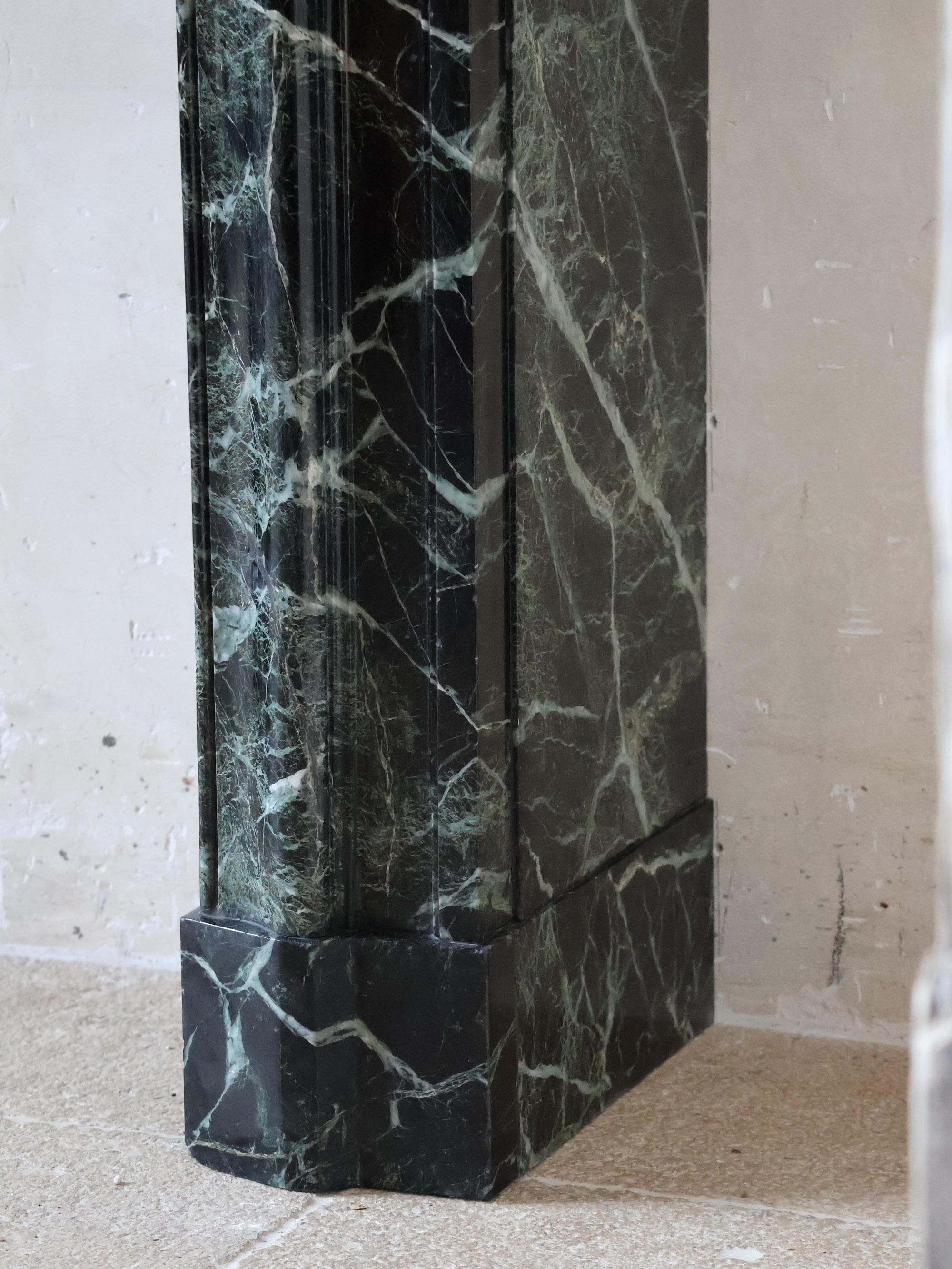 Antique French Fireplace in Deep Green Marble For Sale 5