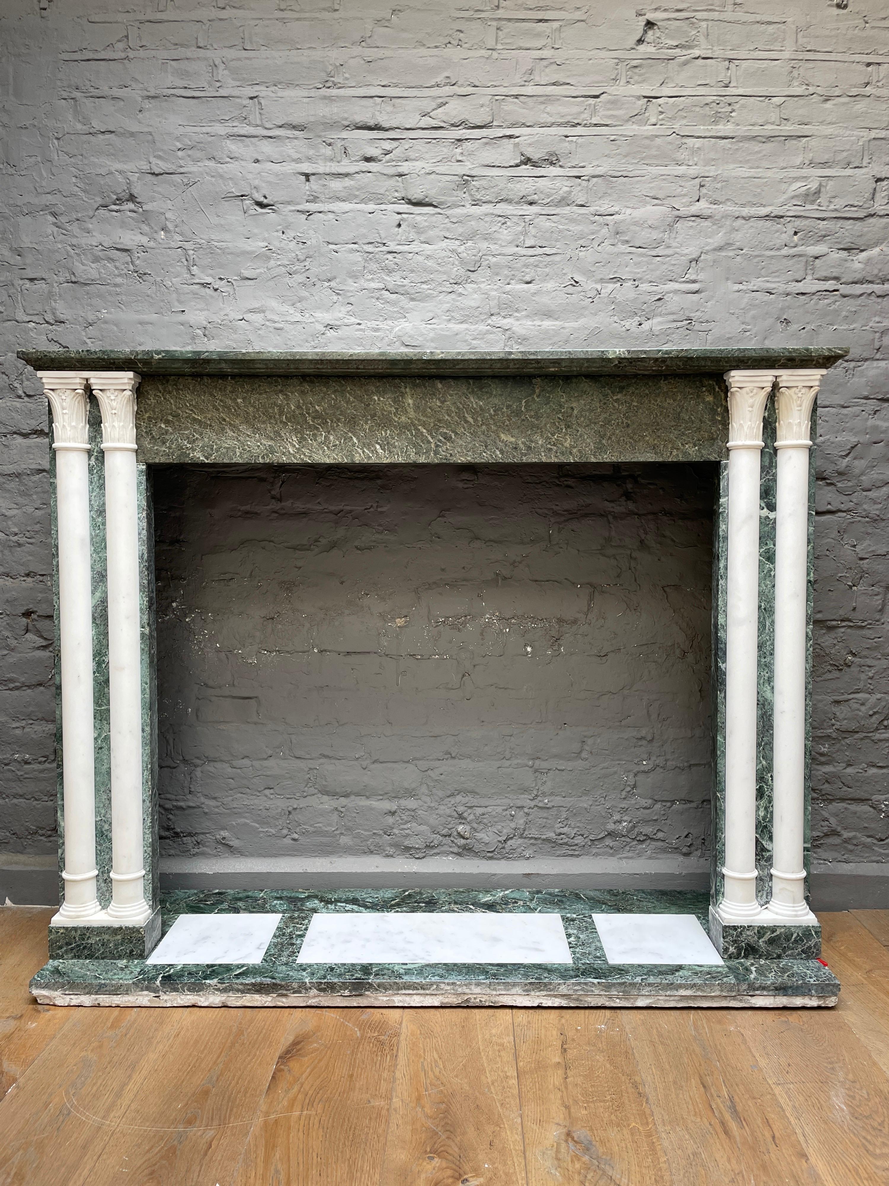 Antique French Fireplace Mantel in Verdi Antico and Statuary Marble For Sale 2
