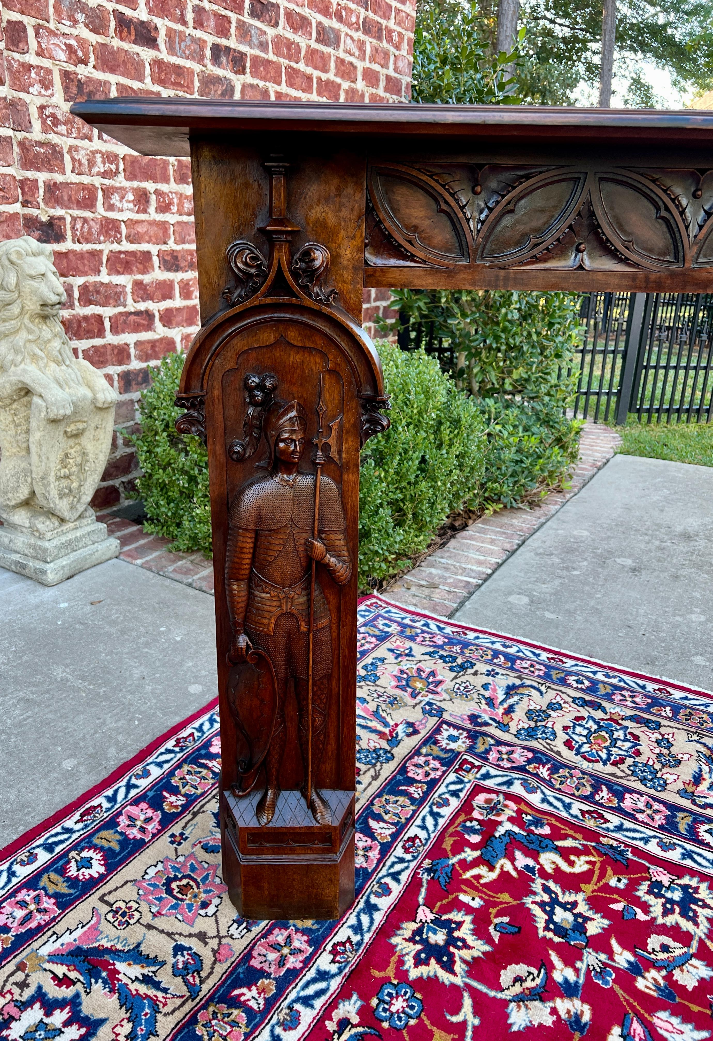 Antique French Chimenea Espejo Figural Tallado Nogal c. 1880s en venta 1