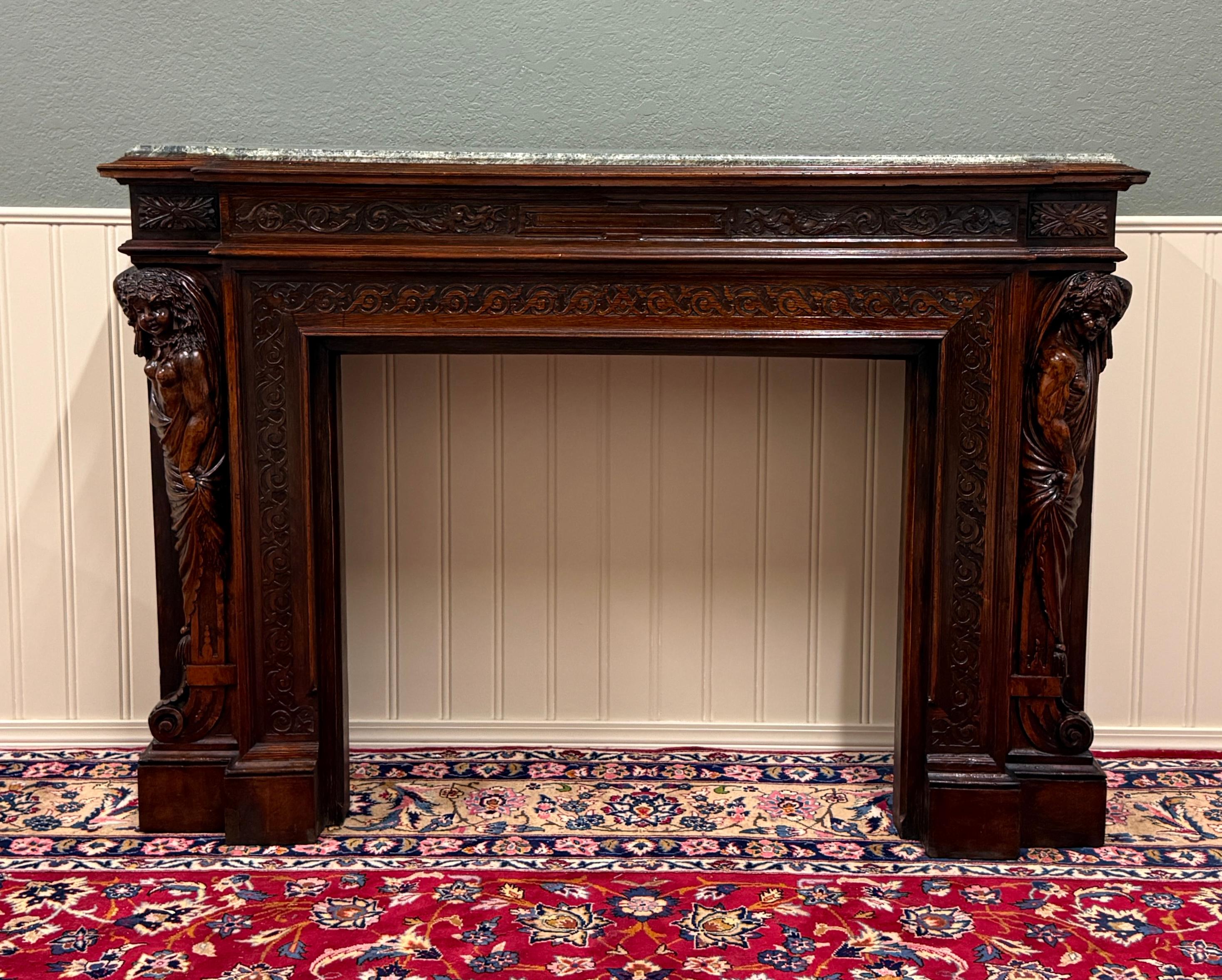 SUPERBO Antique French Fireplace Mantel Surround ~~Renaissance Revival~~ALTISSIMO ROVERE CARVELLATO~~ORIGINALE TOP DI MARMO VERDE SVELATO~~c. 1880s

Questo pezzo di grande effetto aggiungerà charme e carattere alla tua casa o al tuo castello~~il